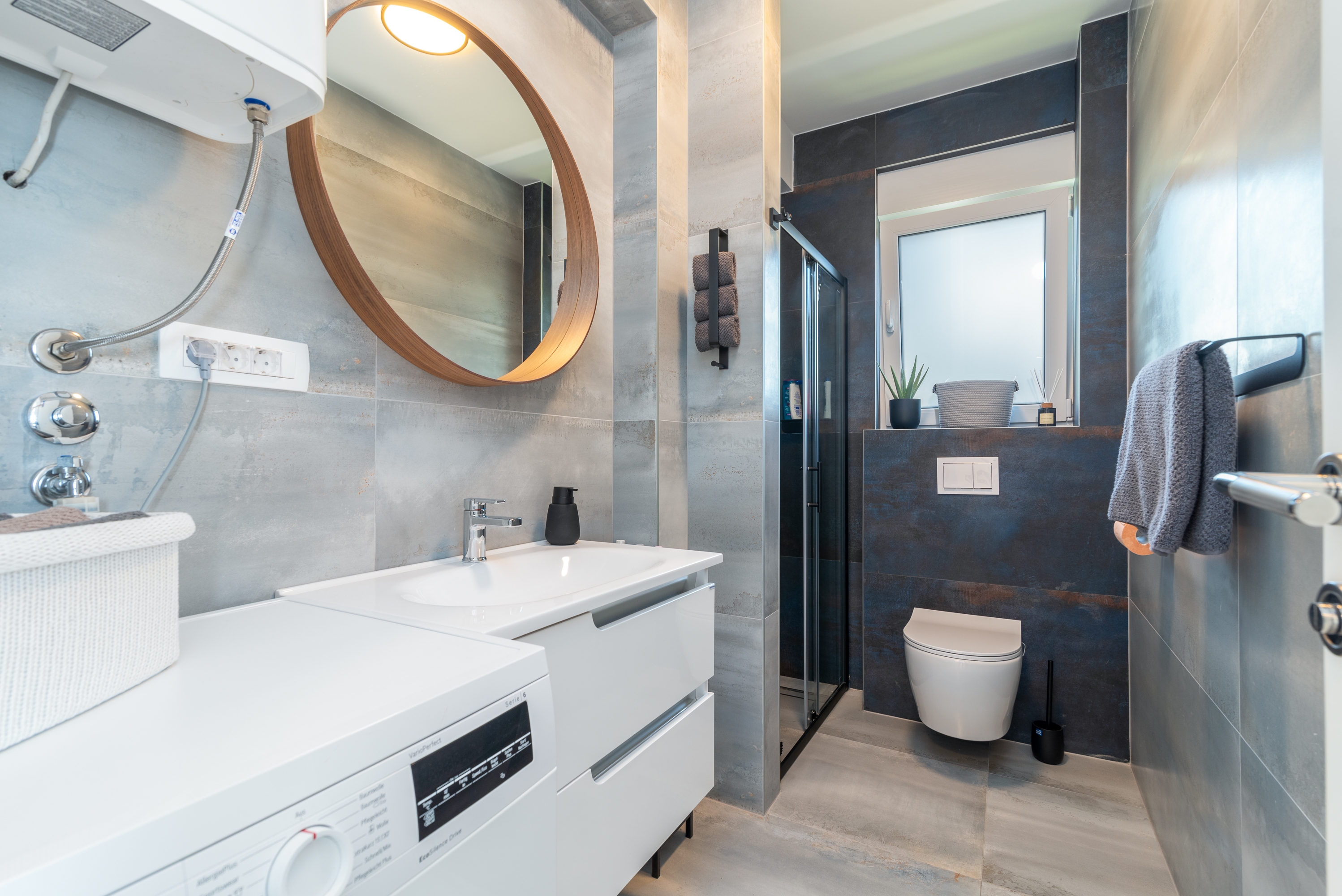 Two bedroom apartment with balcony and sea view Okrug Gornji, Čiovo  A-a