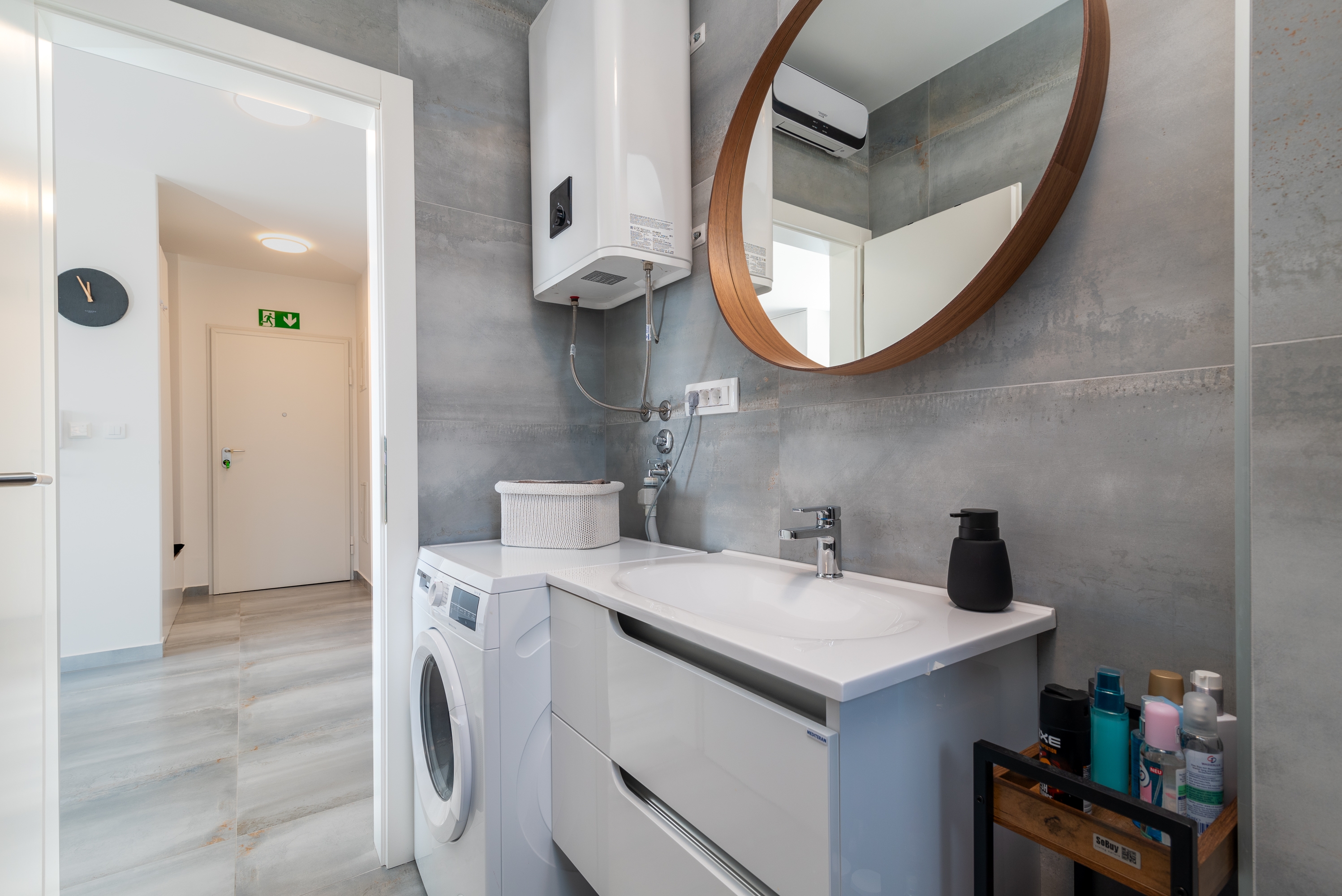 Two bedroom apartment with balcony and sea view Okrug Gornji, Čiovo  A-a
