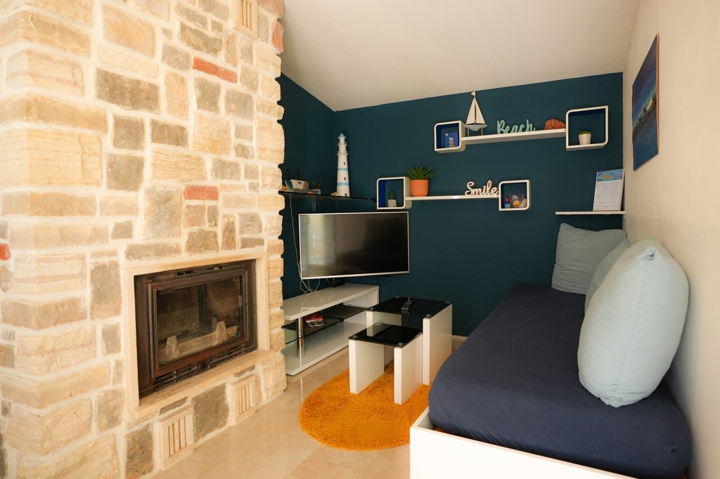 Two bedroom house near beach Turanj, Biograd  K