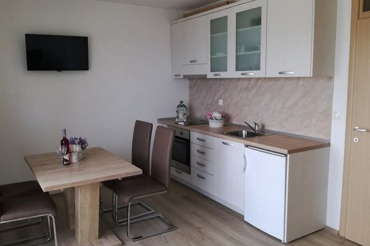 Two bedroom apartment with balcony and sea view Trpanj, Pelješac  A-b