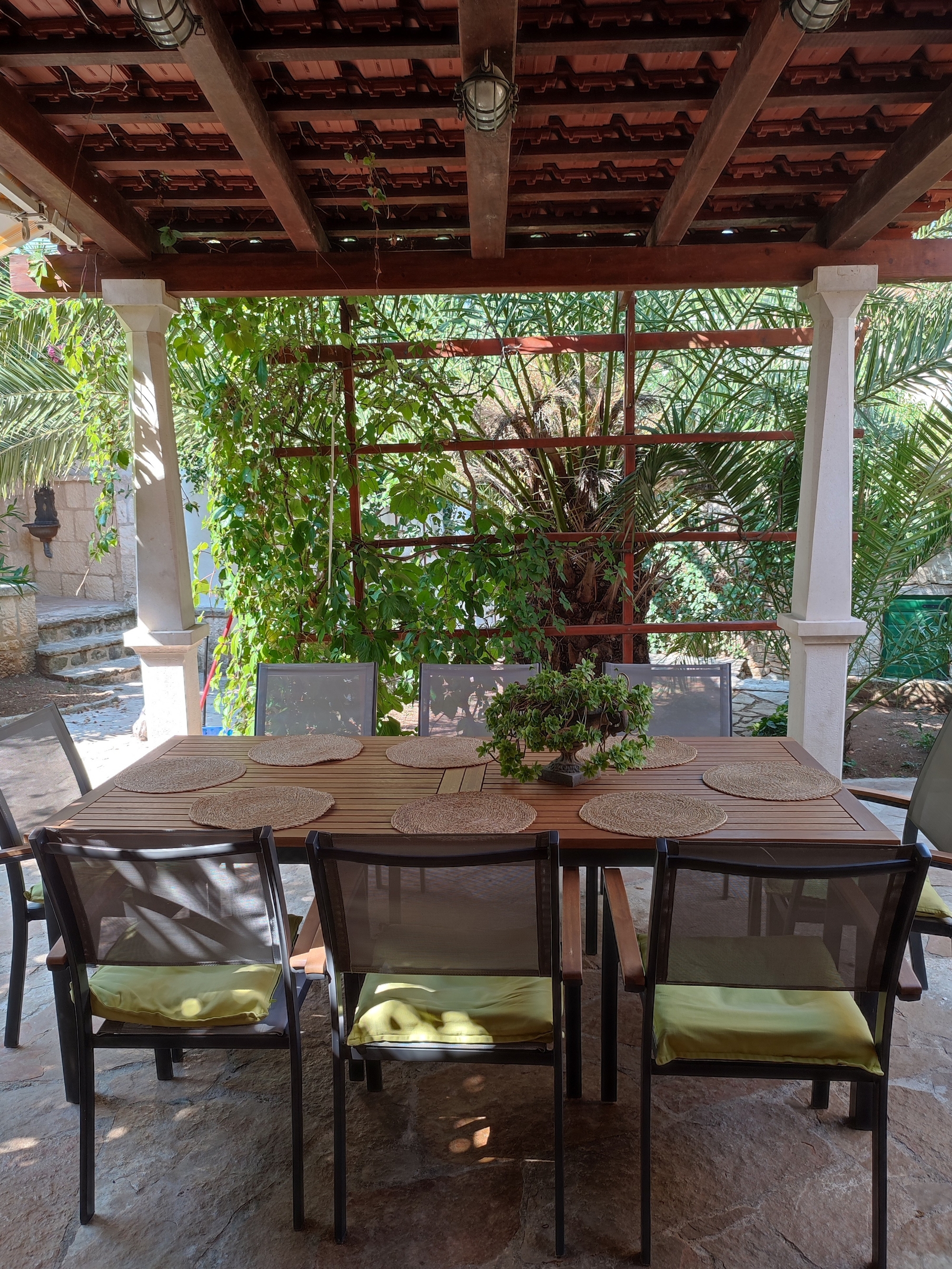 Four bedroom house with terrace Sutivan, Brač  K