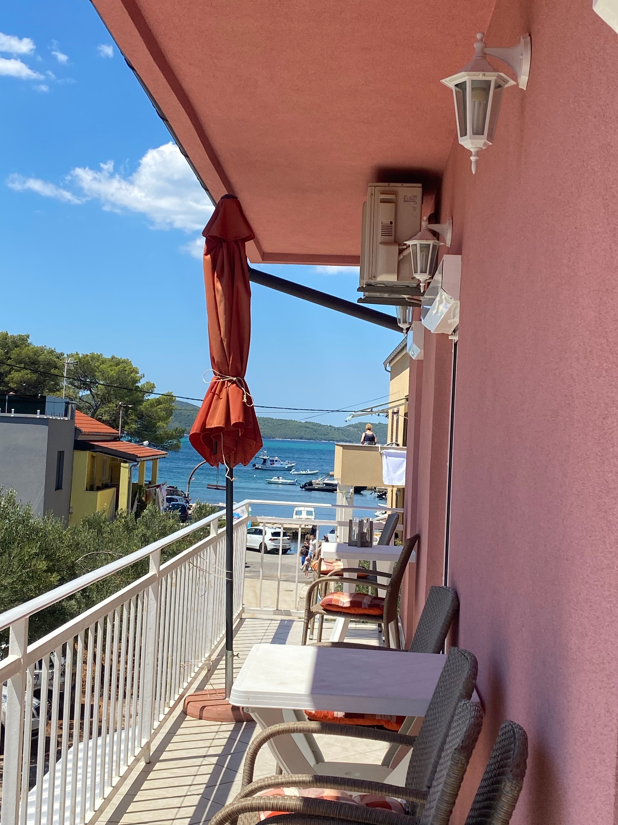 Three bedroom apartment with balcony and sea view Brodarica, Šibenik  A-a