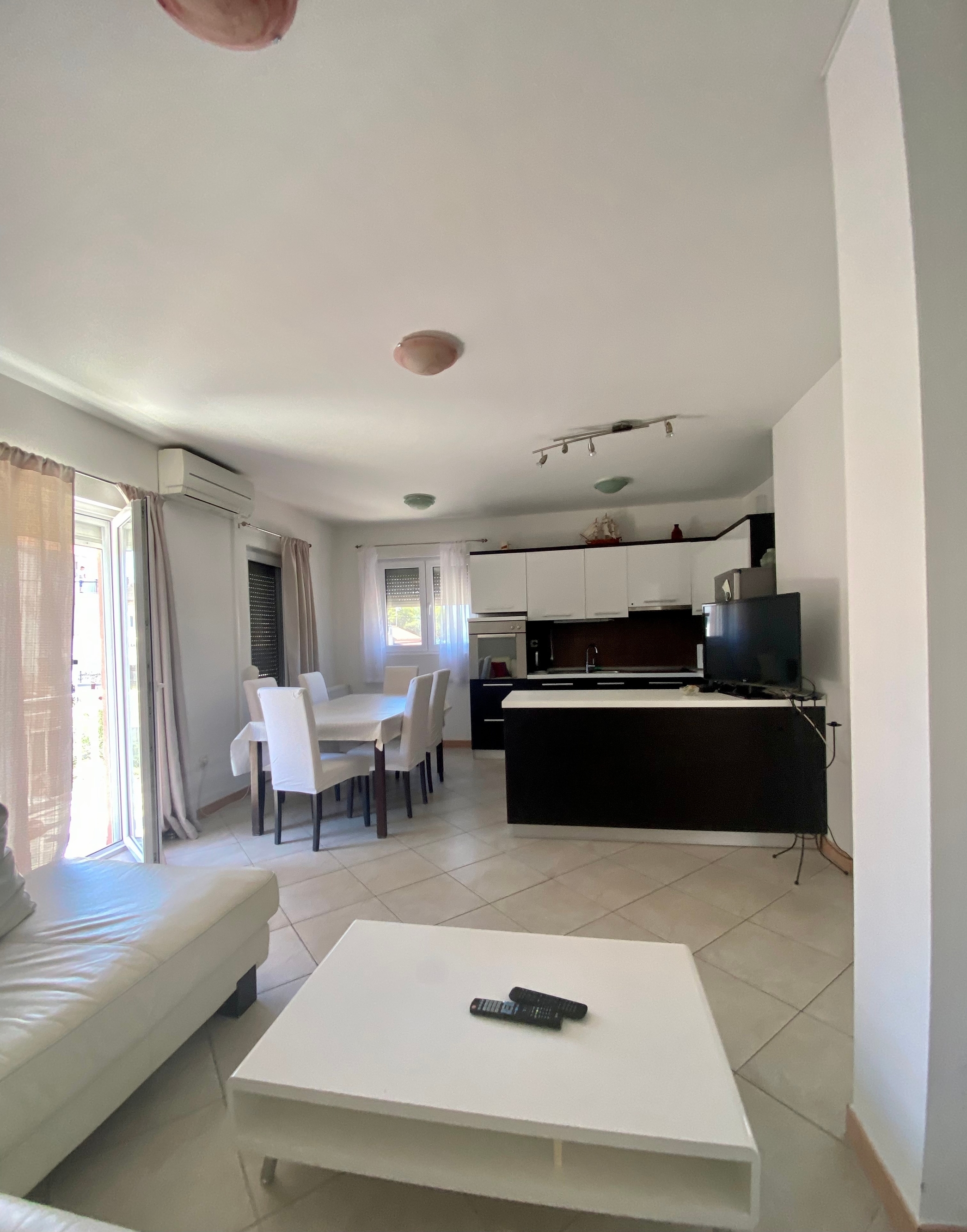 Three bedroom apartment with balcony and sea view Brodarica, Šibenik  A-a
