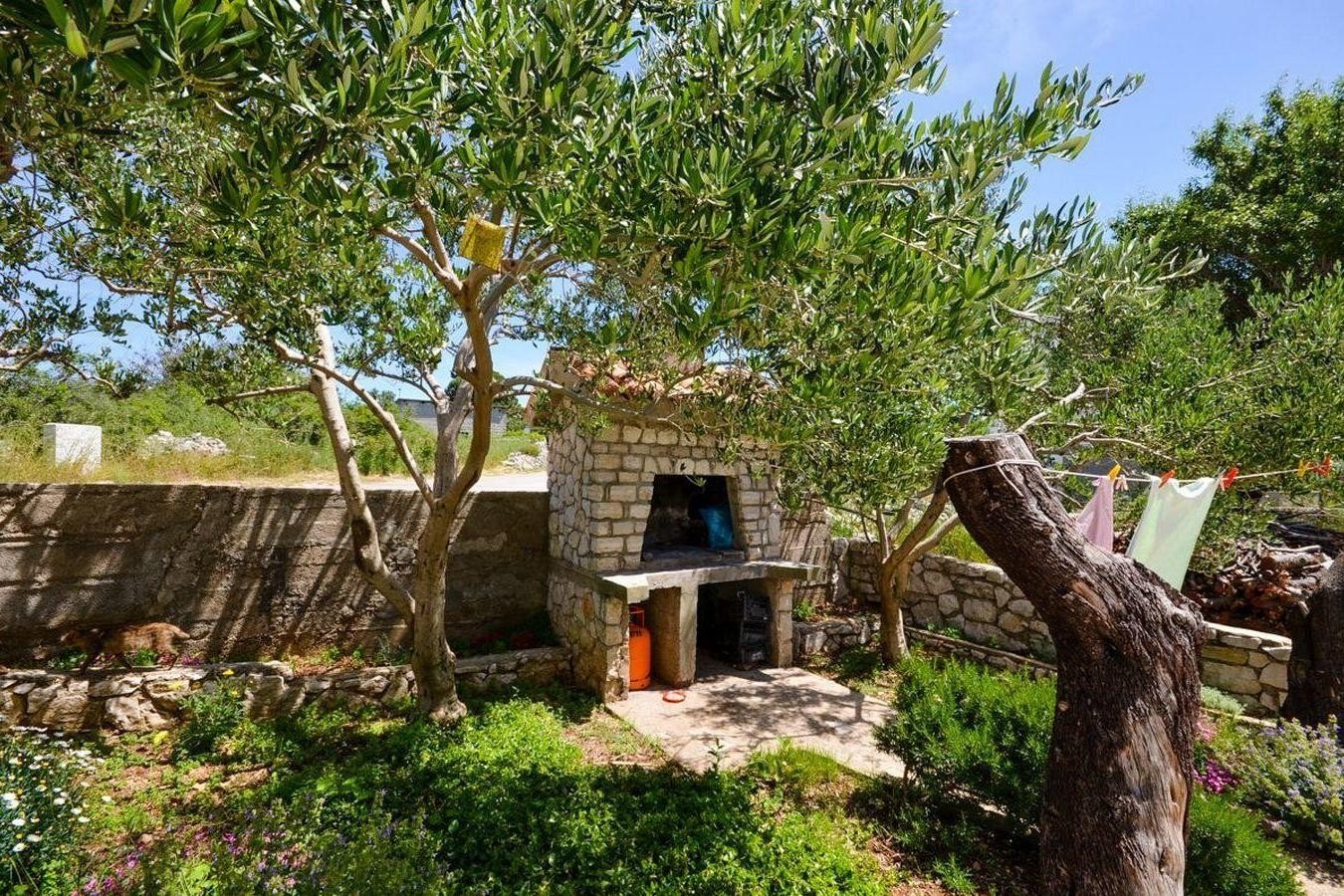 Two bedroom apartment with terrace Novalja, Pag (A-23663-b) Two bedroom apartment with terrace Novalja, Pag (A-23663-b)