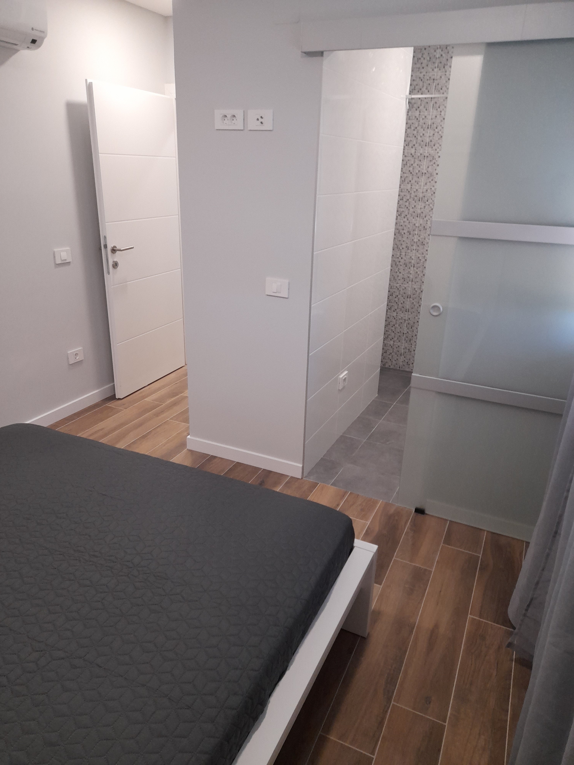 Two bedroom apartment near beach Nin, Zadar  A-b