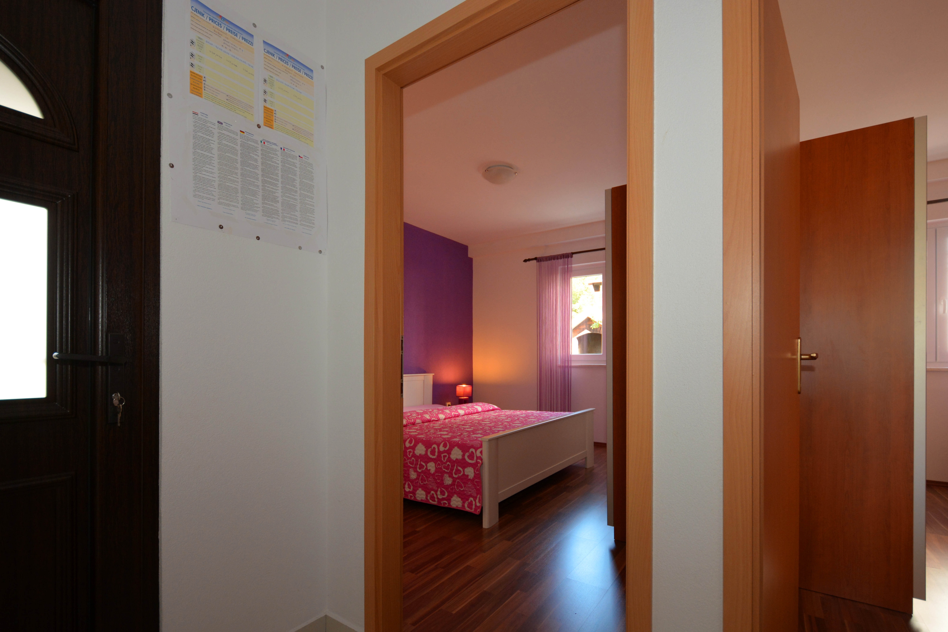 Two bedroom apartment with terrace Okrug Gornji, Čiovo  A-a