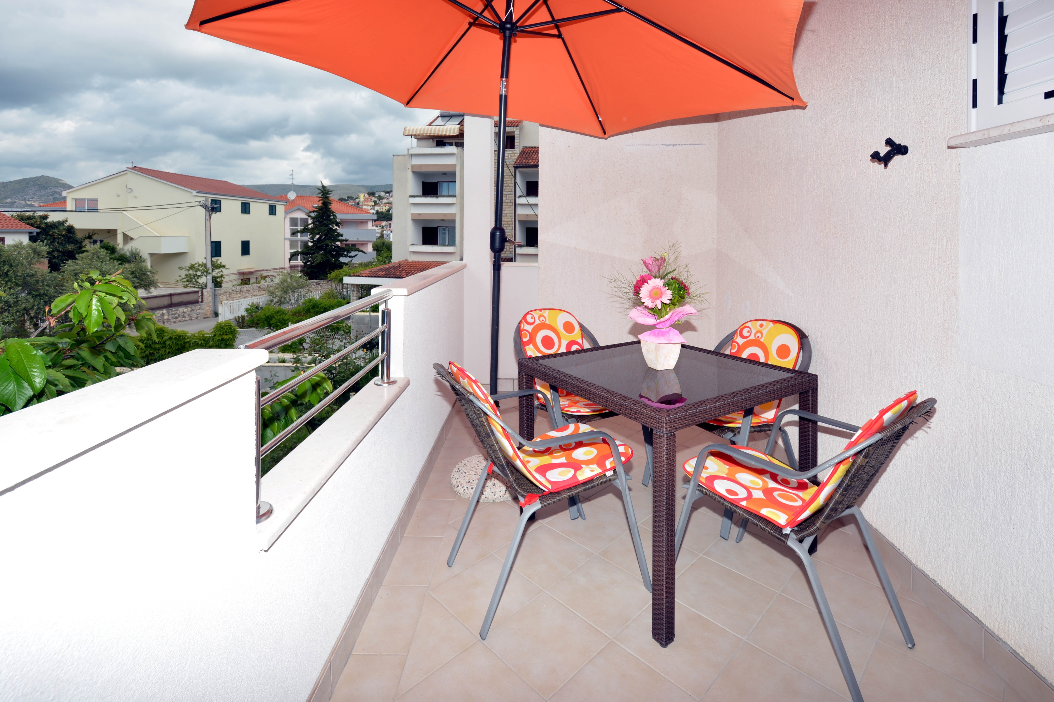 Two bedroom apartment with terrace Okrug Gornji, Čiovo  A-a