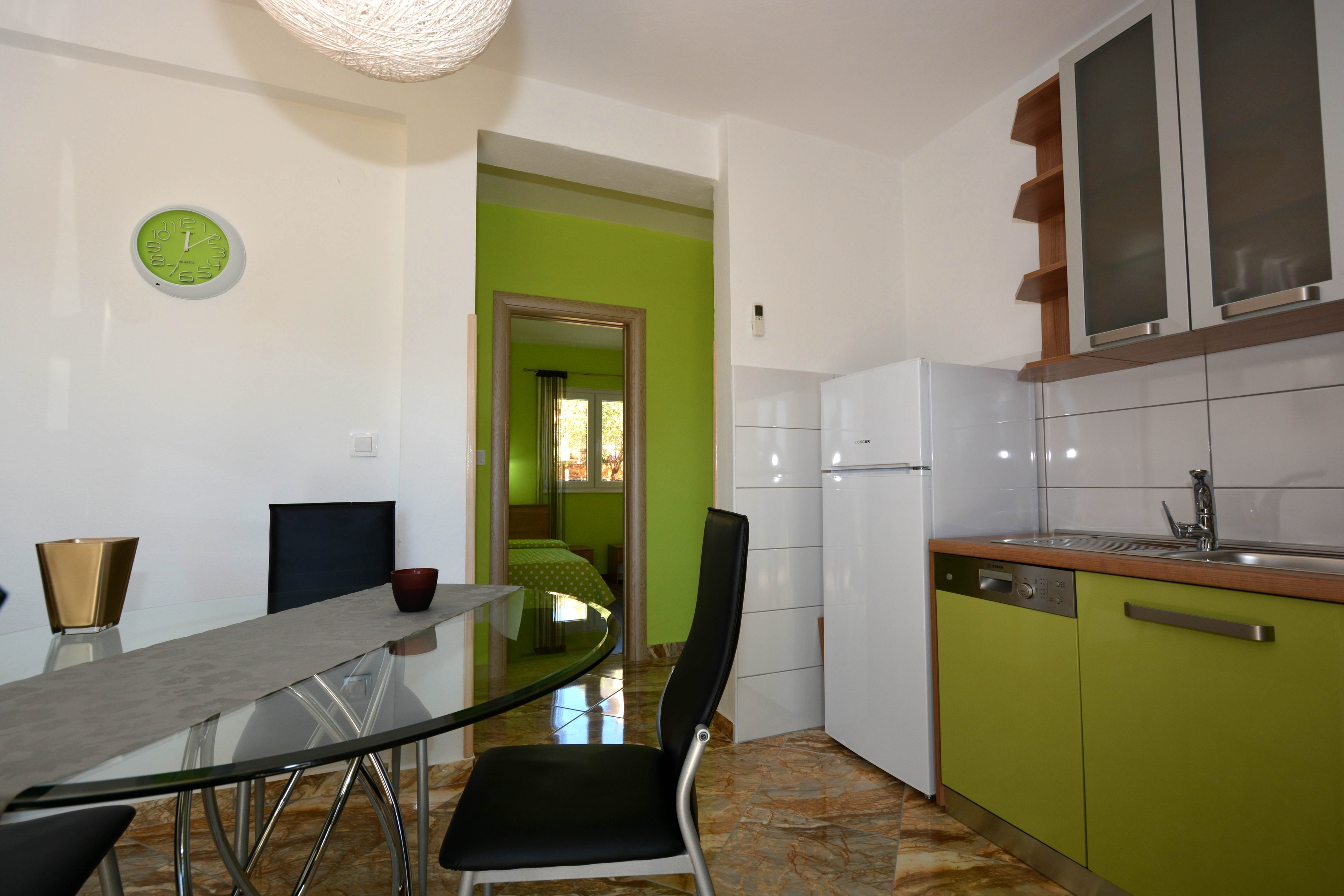 Two bedroom apartment with terrace Okrug Gornji, Čiovo  A-c