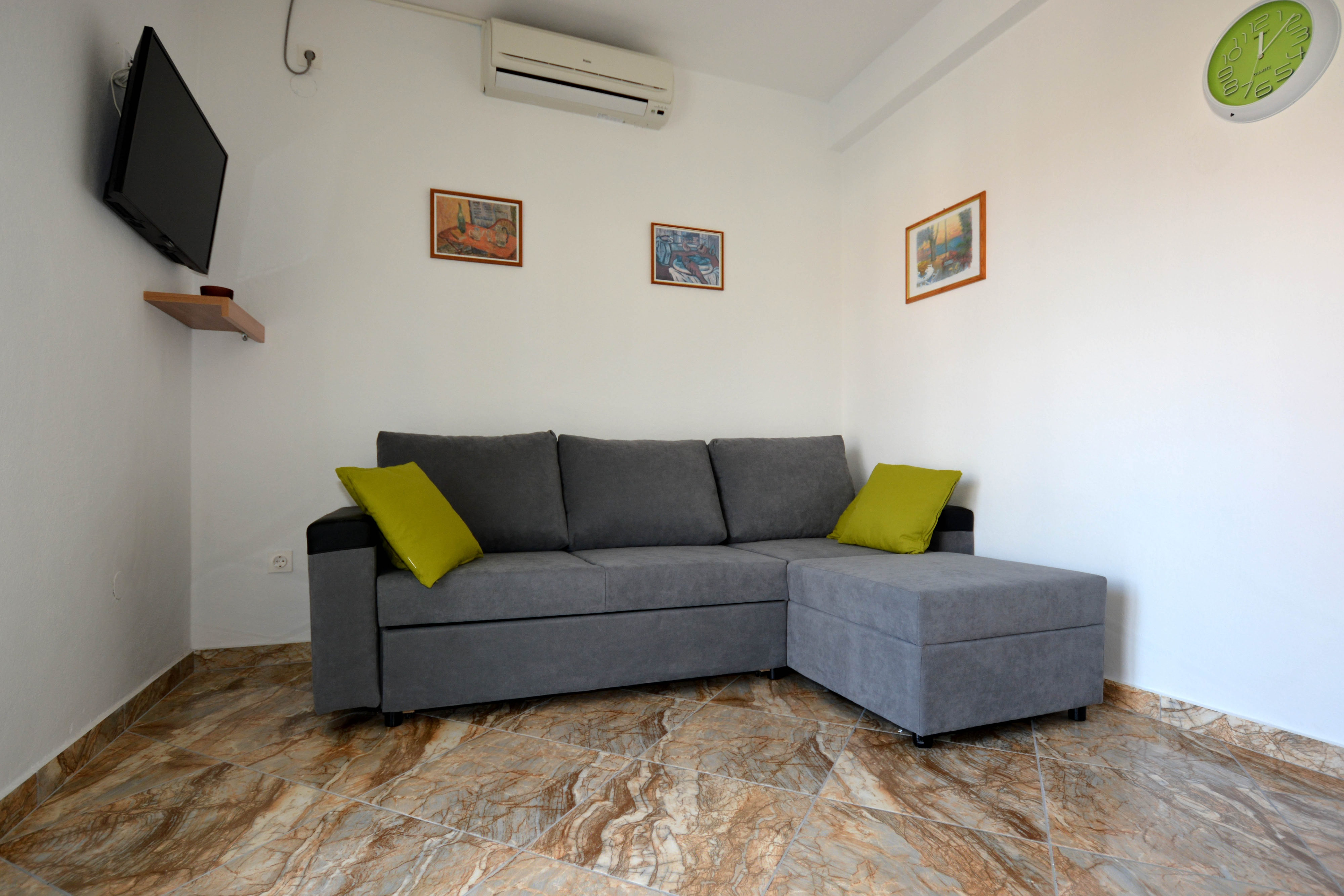 Two bedroom apartment with terrace Okrug Gornji, Čiovo  A-c