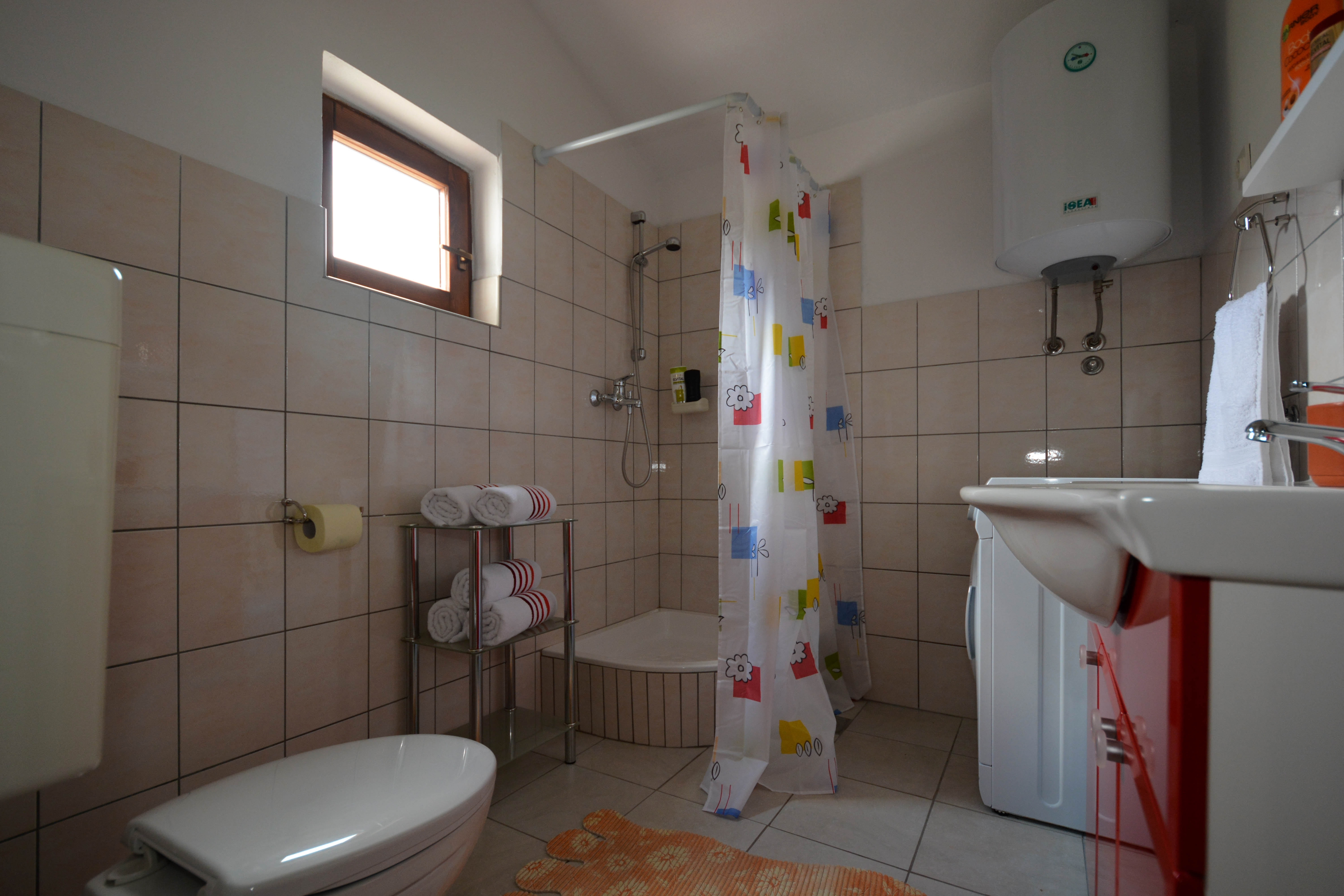 Two bedroom apartment with balcony and sea view Okrug Gornji, Čiovo  A-d