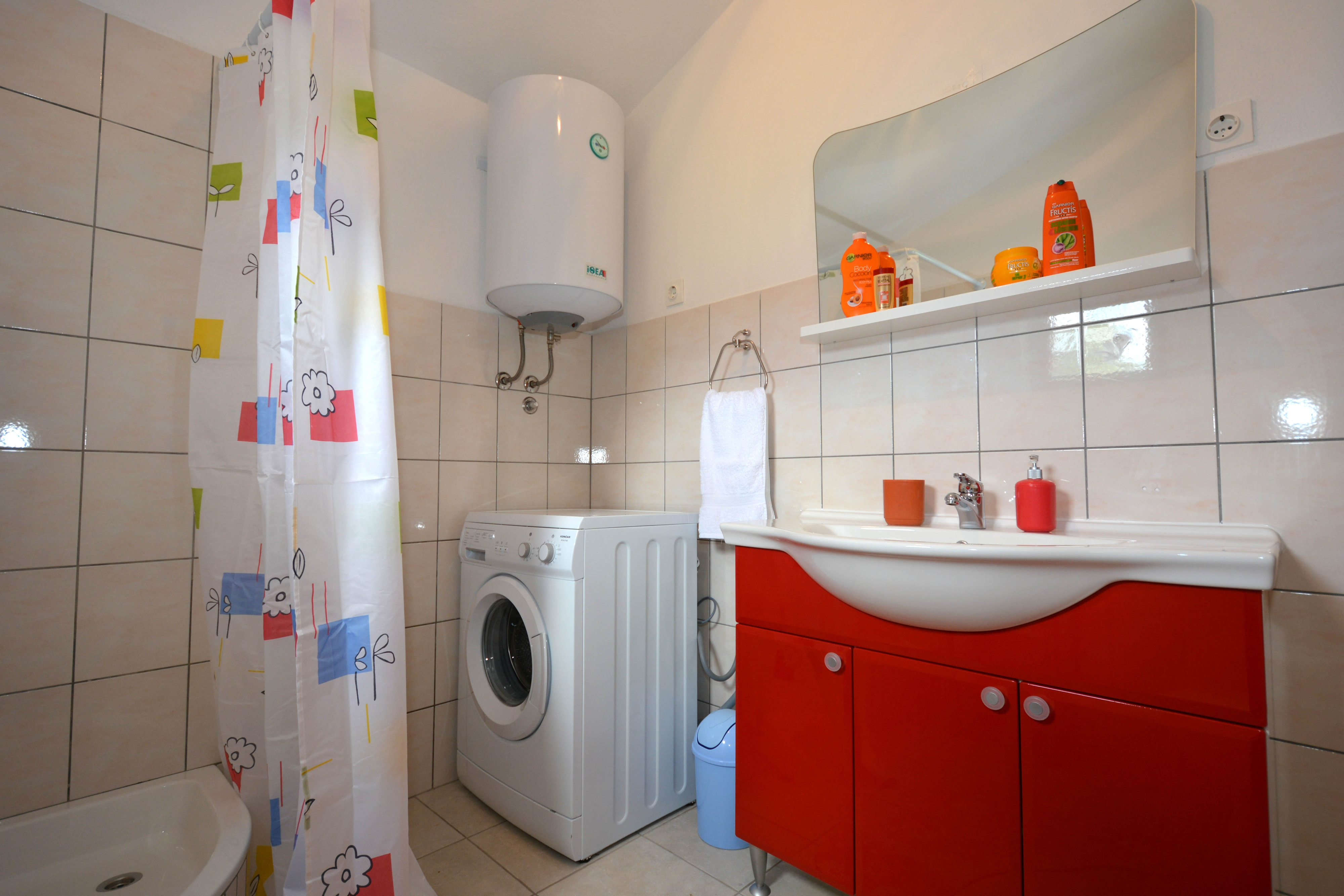 Two bedroom apartment with balcony and sea view Okrug Gornji, Čiovo  A-d