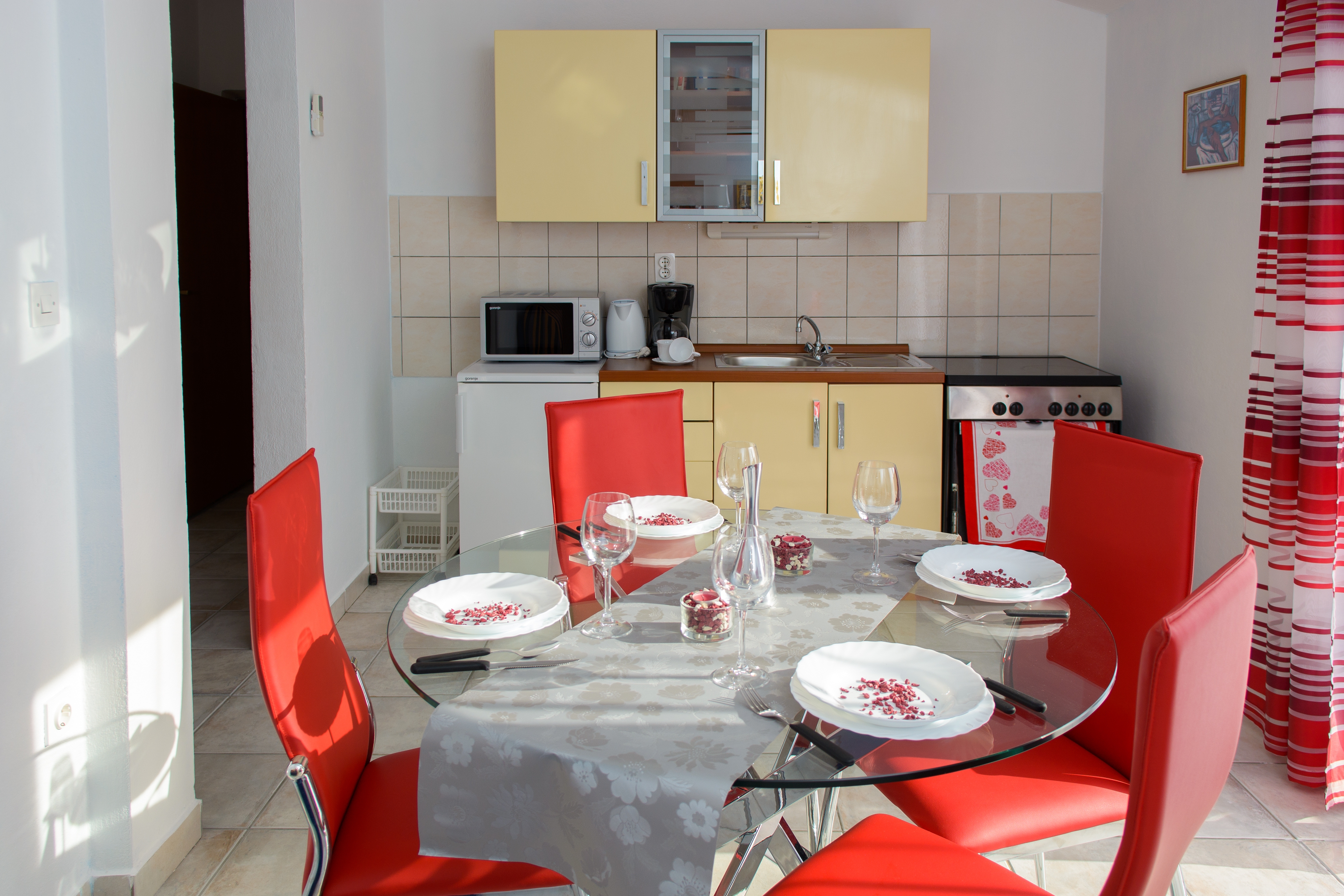 Two bedroom apartment with balcony and sea view Okrug Gornji, Čiovo  A-d