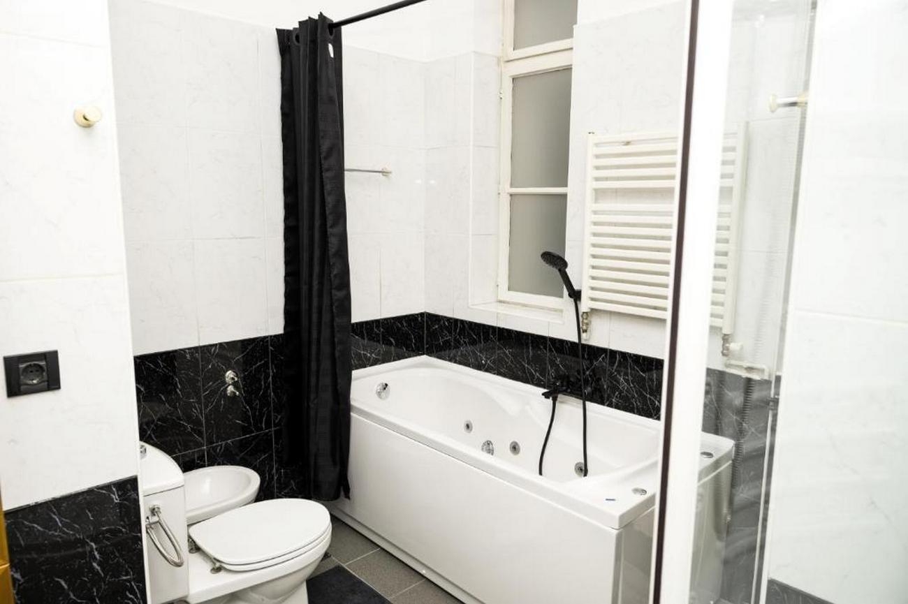 Two bedroom apartment with balcony Zagreb  A-a