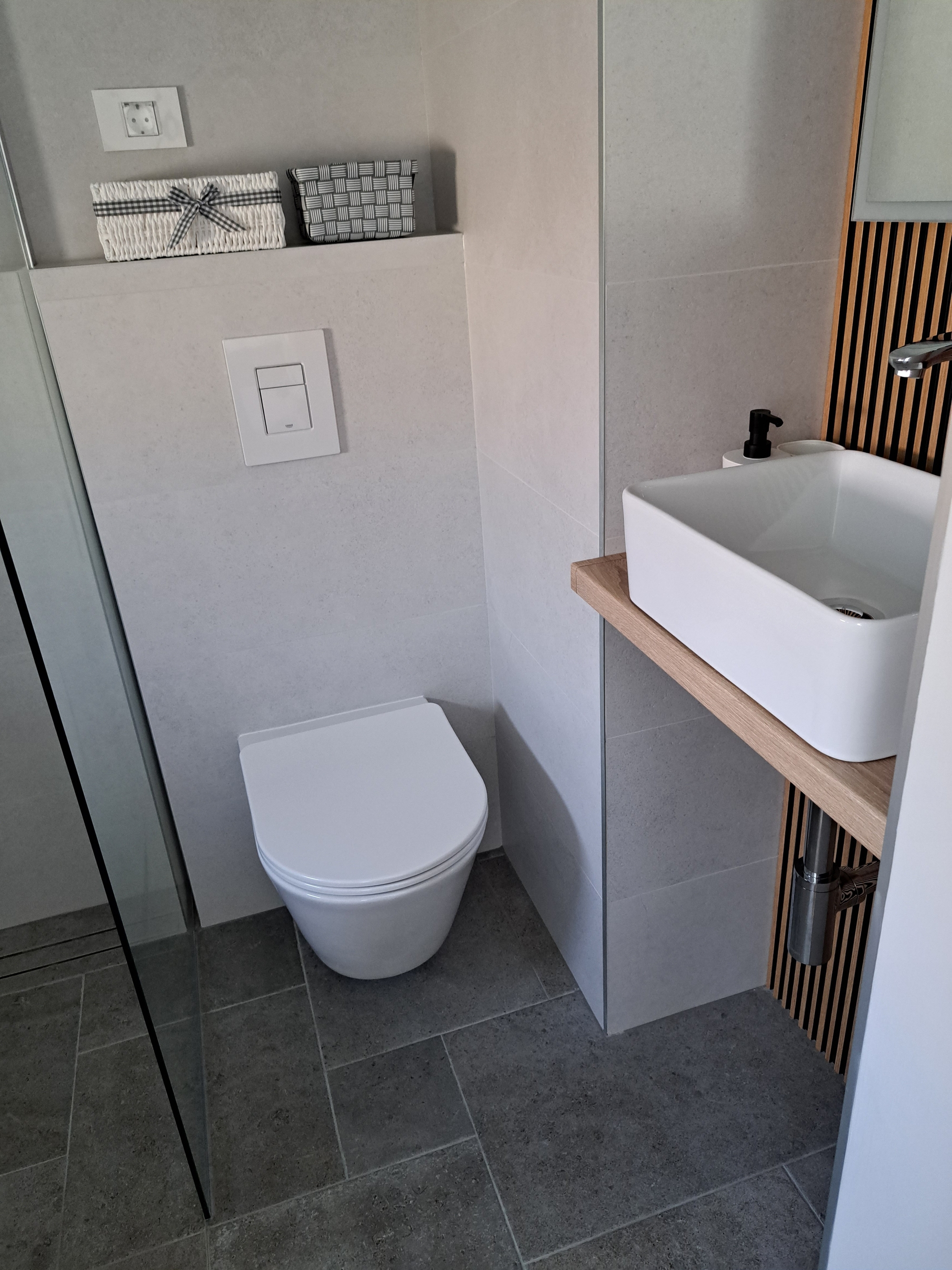 Two bedroom apartment near beach Nin, Zadar  A-a