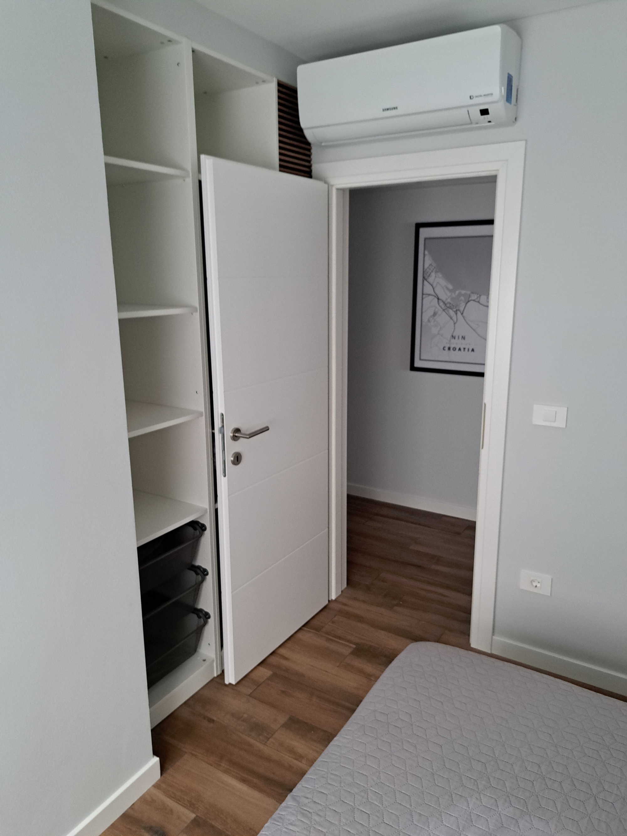 Two bedroom apartment near beach Nin, Zadar  A-a