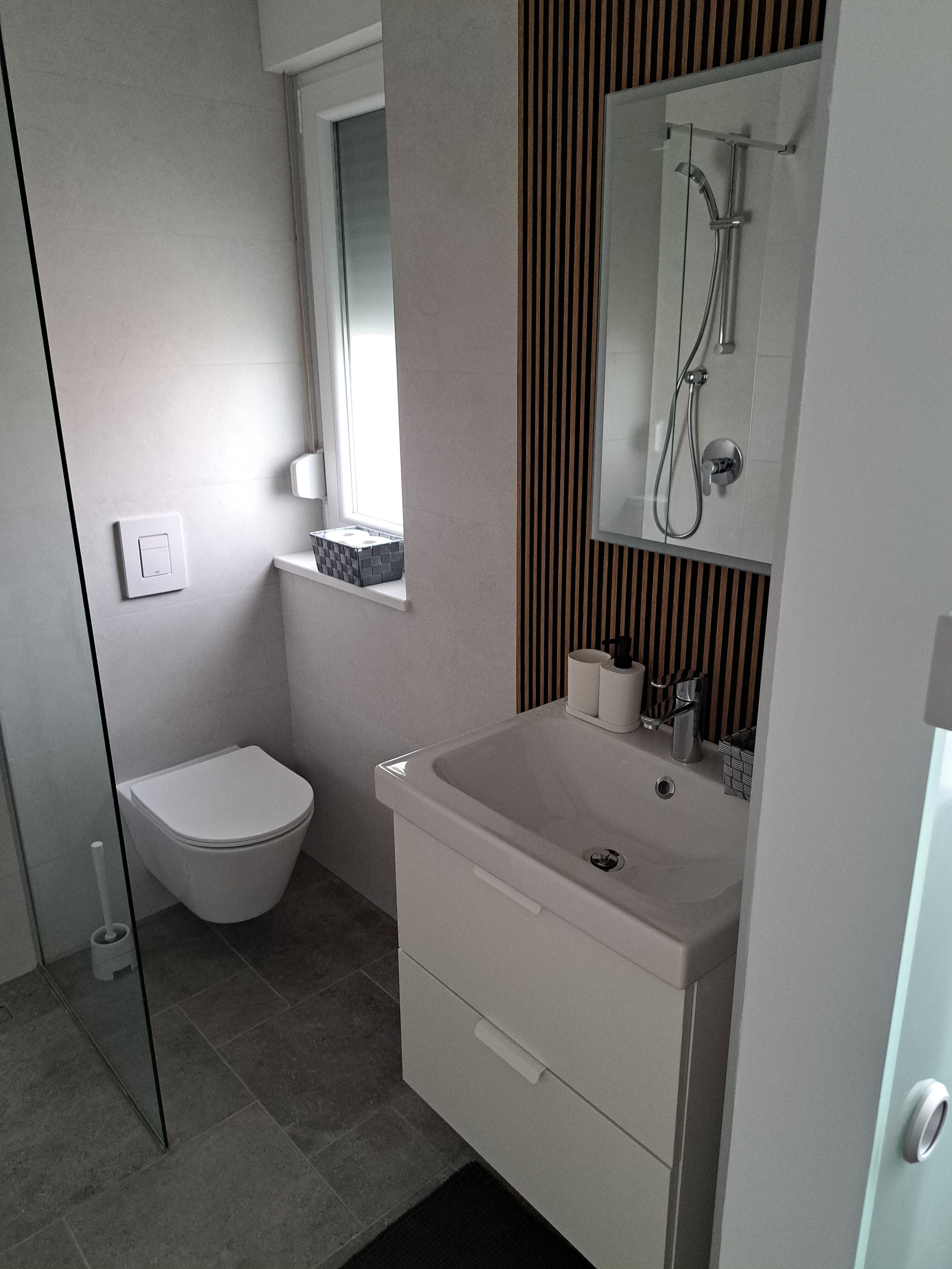 Two bedroom apartment near beach Nin, Zadar  A-b