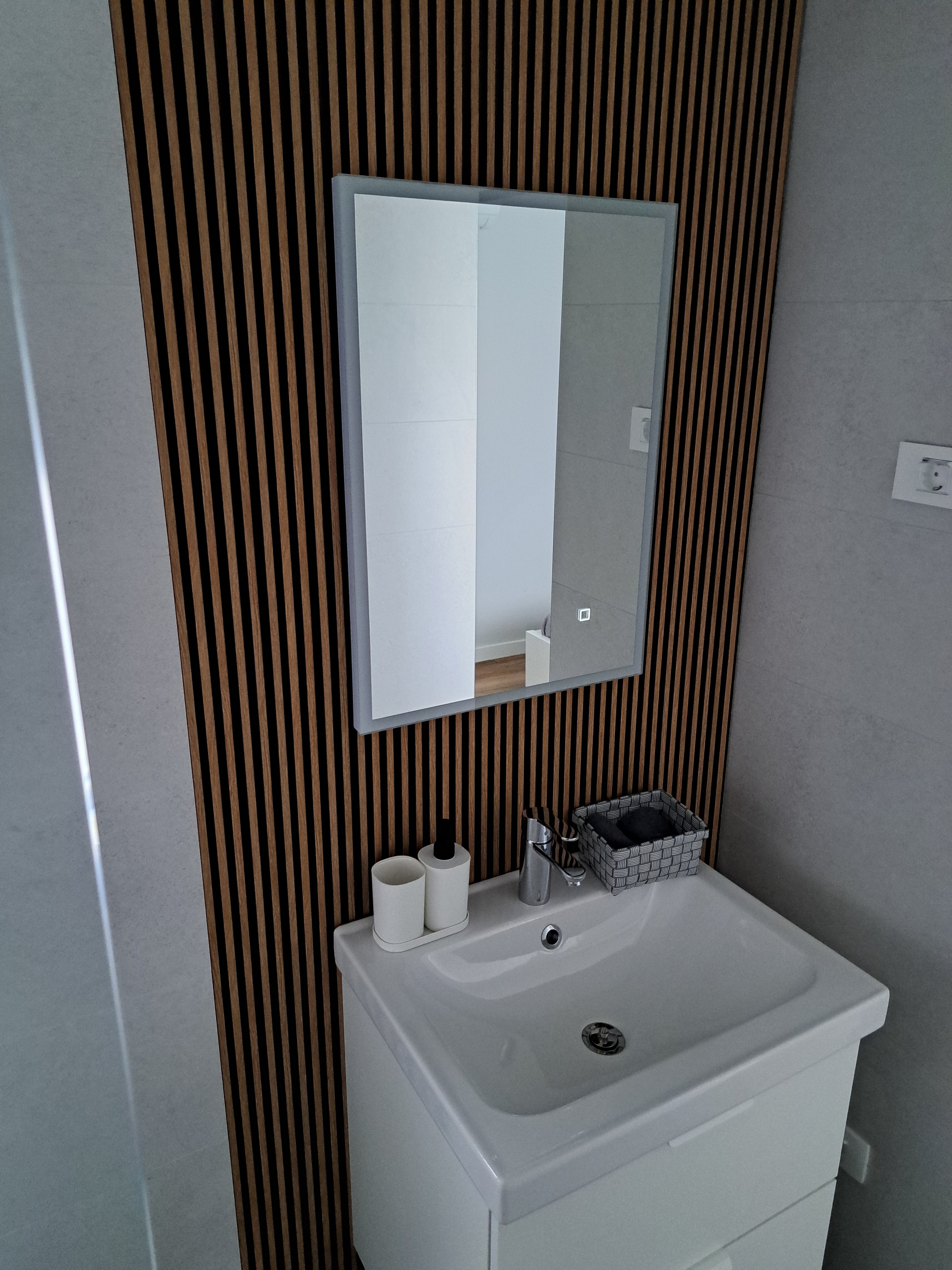 Two bedroom apartment near beach Nin, Zadar  A-b