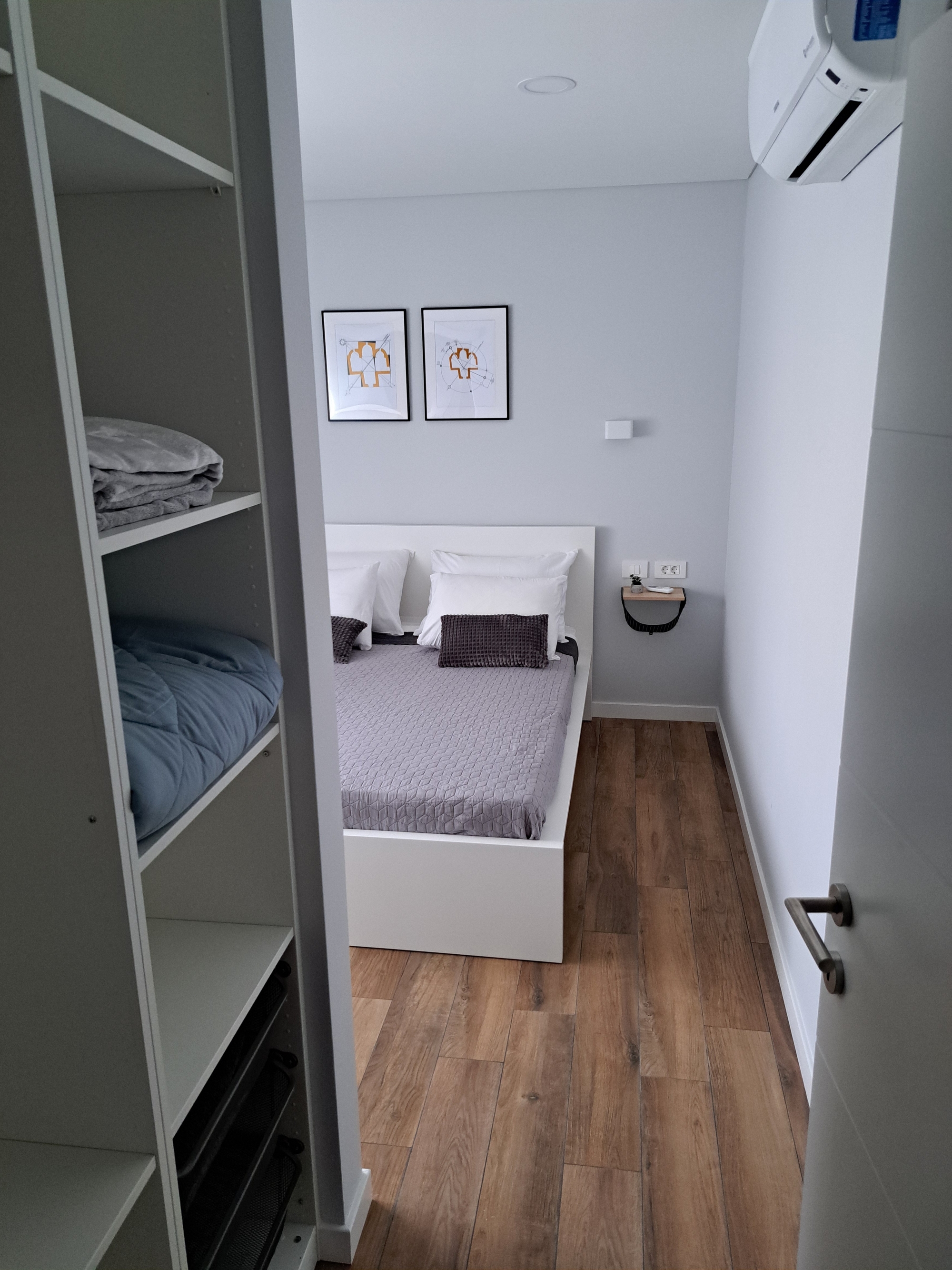 Two bedroom apartment near beach Nin, Zadar  A-b