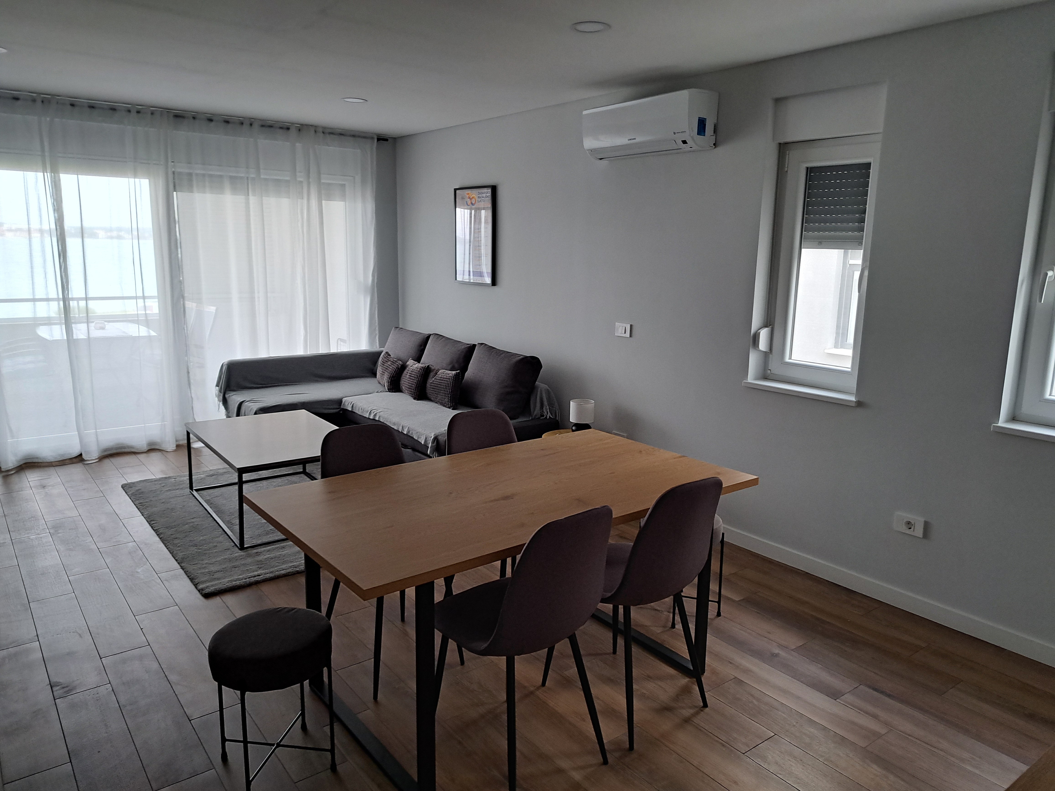 Two bedroom apartment near beach Nin, Zadar  A-b