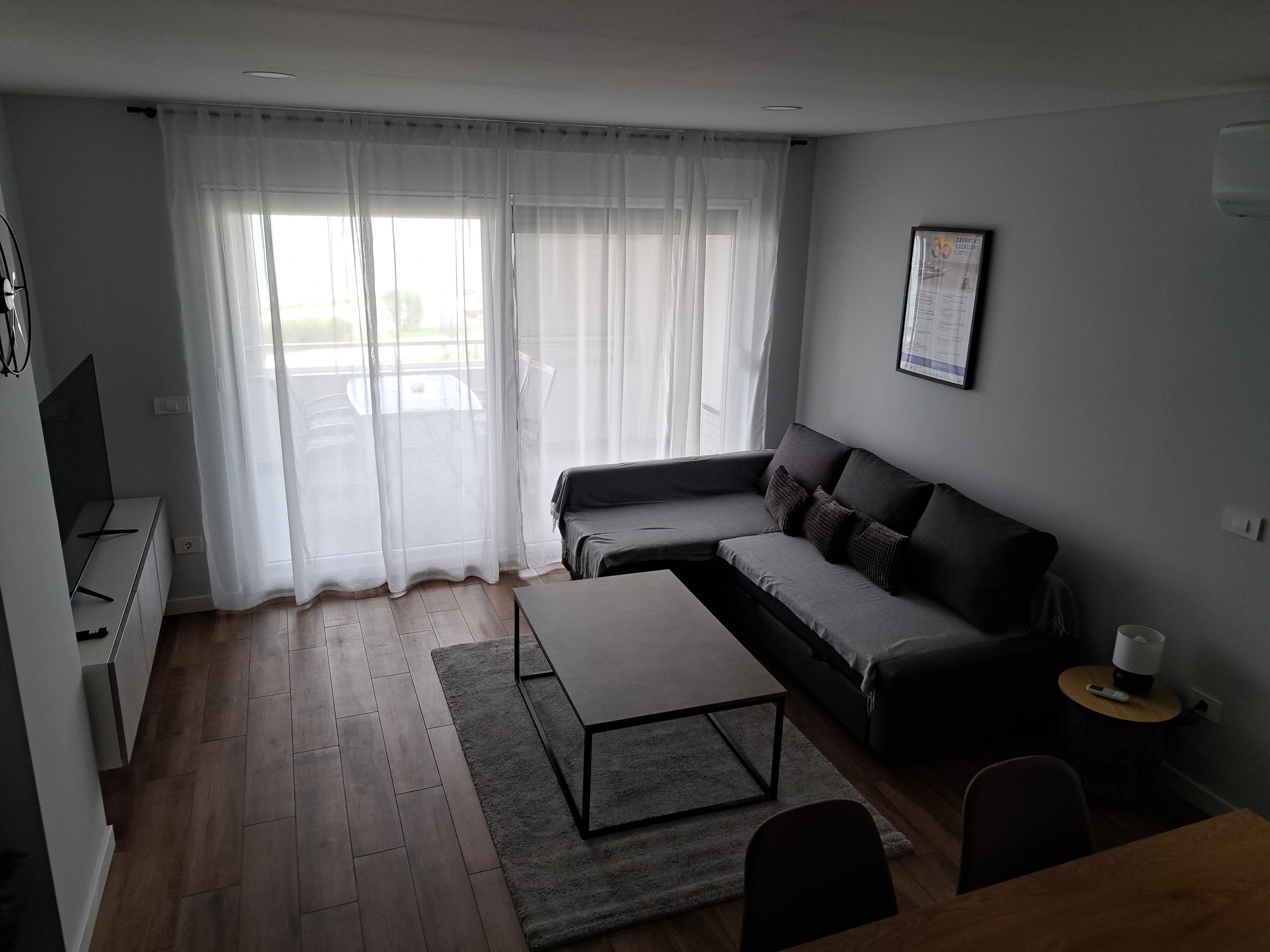 Two bedroom apartment near beach Nin, Zadar  A-b