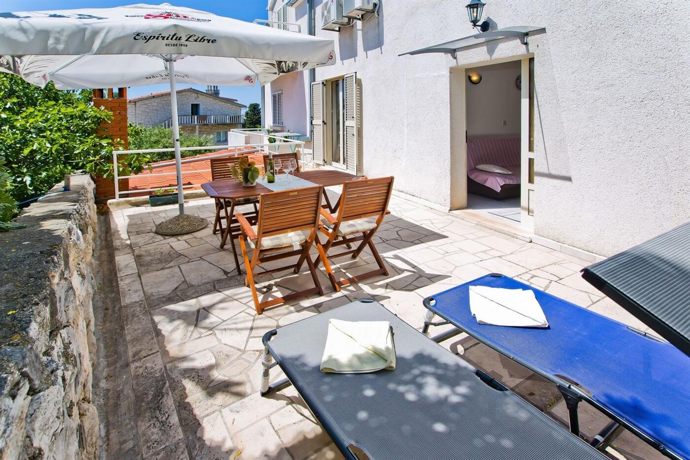 One bedroom apartment with terrace Hvar  A-a