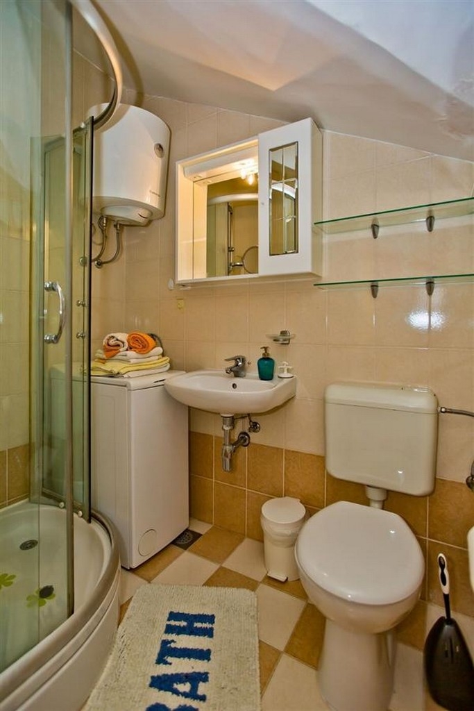 One bedroom apartment with balcony and sea view Hvar  A-c