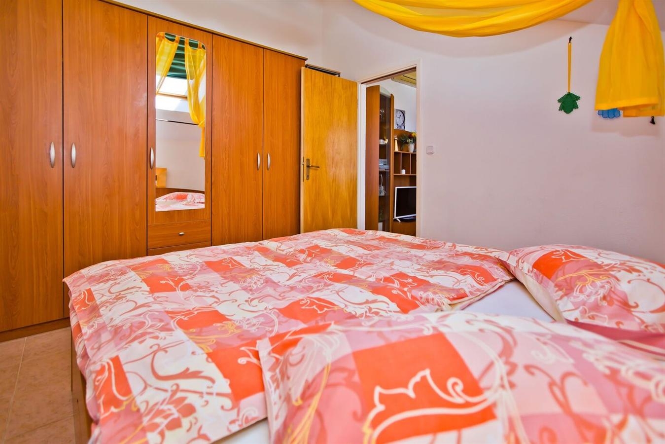 One bedroom apartment with balcony and sea view Hvar  A-c