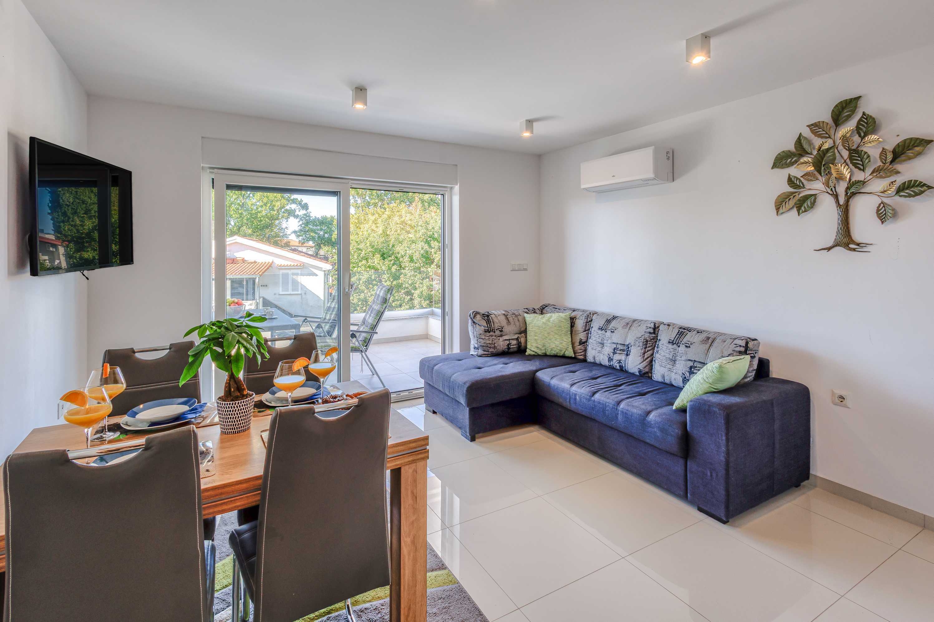 Two bedroom apartment with terrace and sea view Njivice, Krk (A-23677-a) Two bedroom apartment with terrace and sea view Njivice, Krk (A-23677-a)