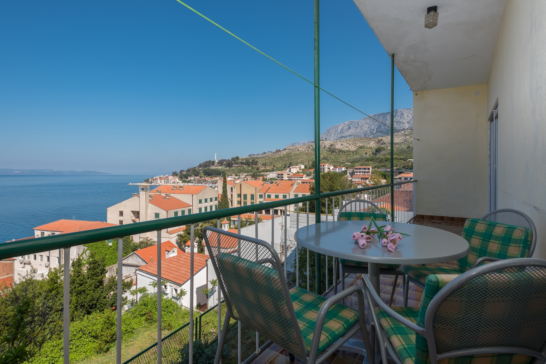 Three bedroom apartment with terrace and sea view Podgora, Makarska  A-a