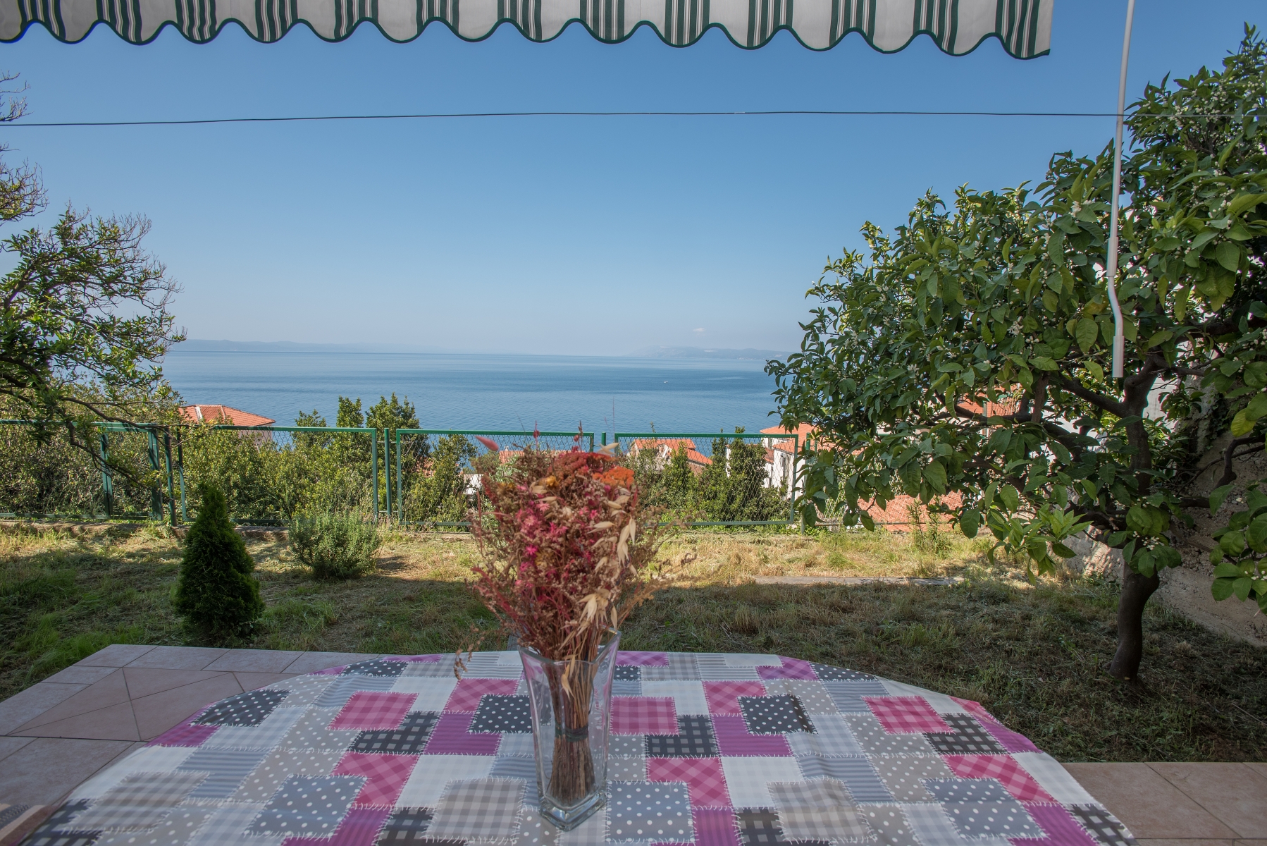 Two bedroom apartment with terrace Podgora, Makarska (A-23678-b)
