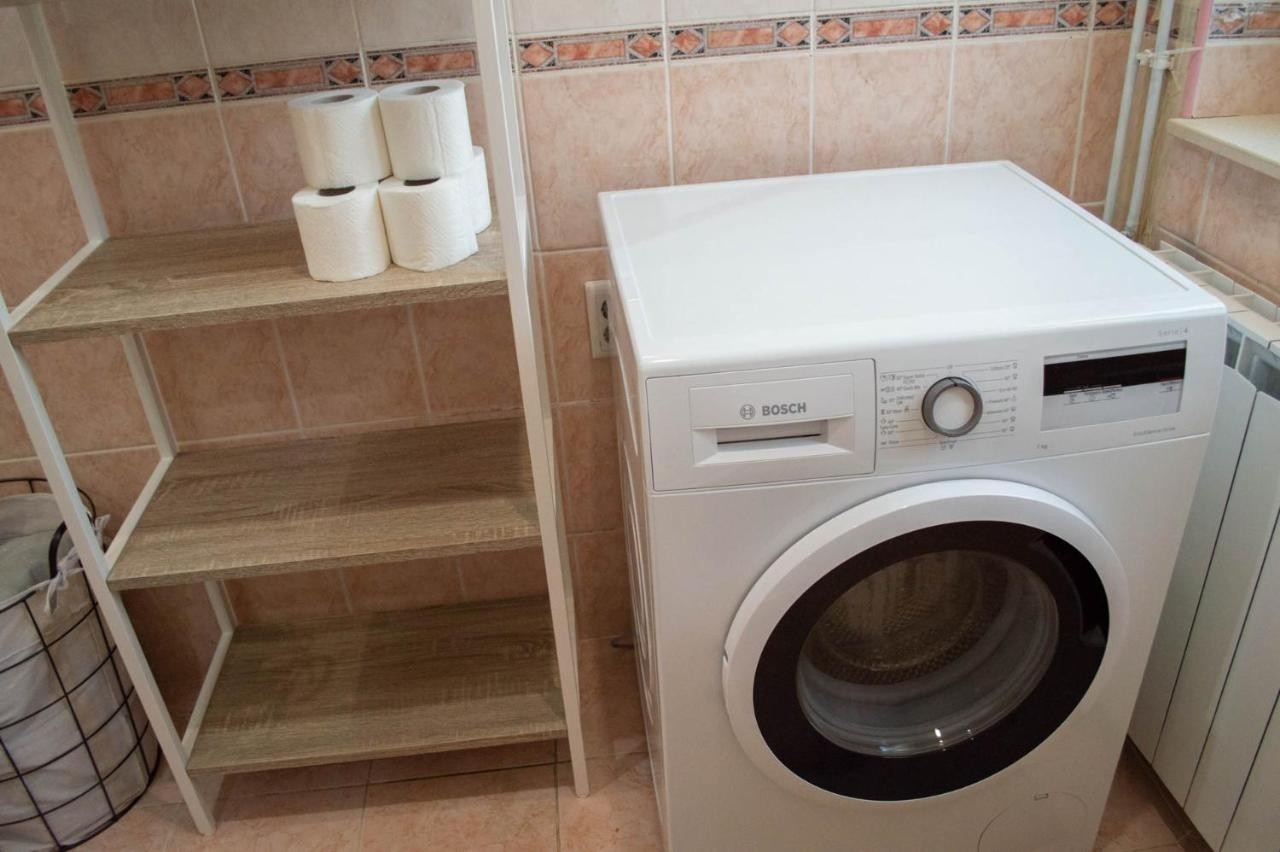 Three bedroom apartment with air-conditioning Vela Luka, Korčula  A-a