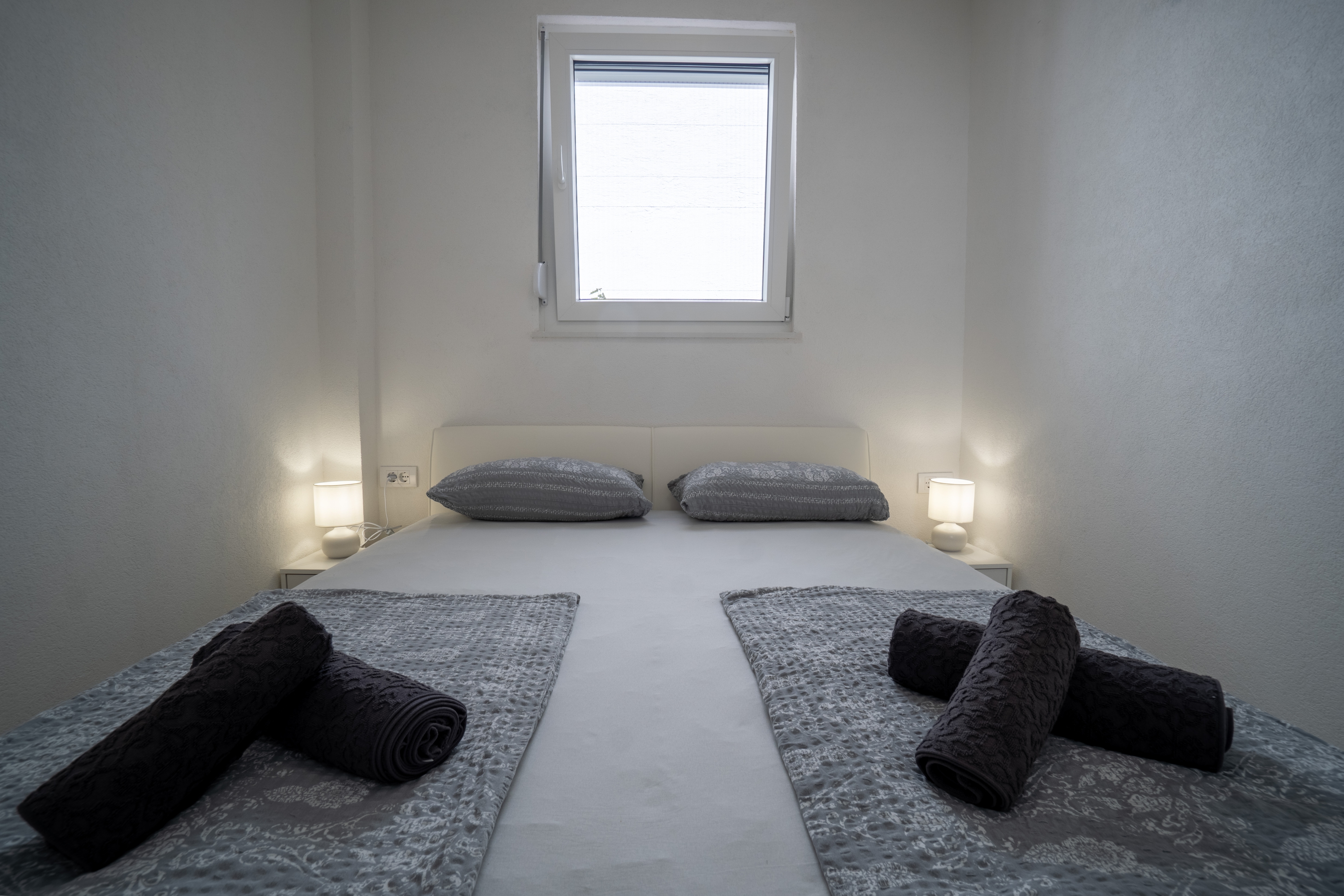 One bedroom apartment with terrace Vir  A-a