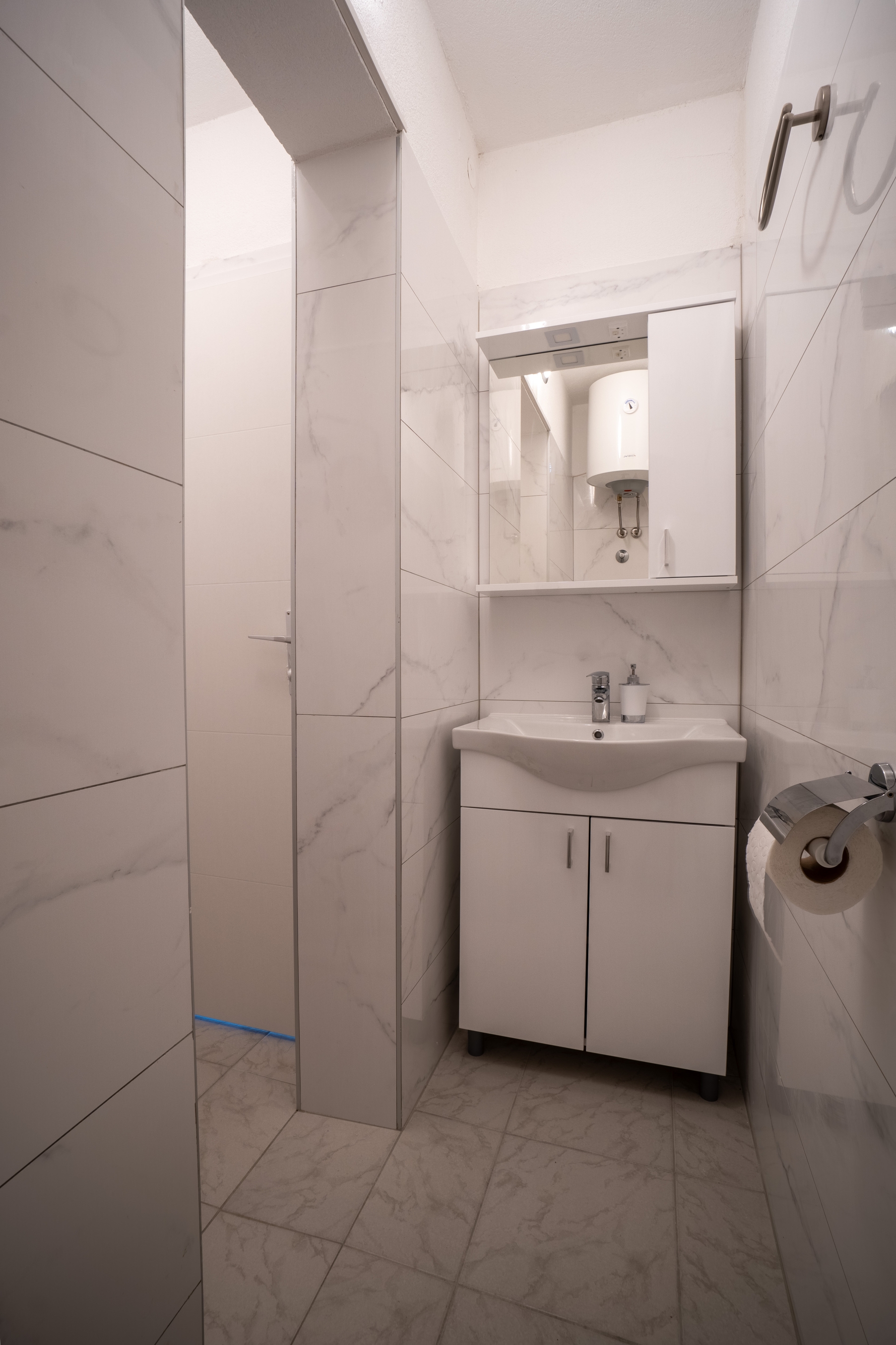 One bedroom apartment with balcony Vir  A-b