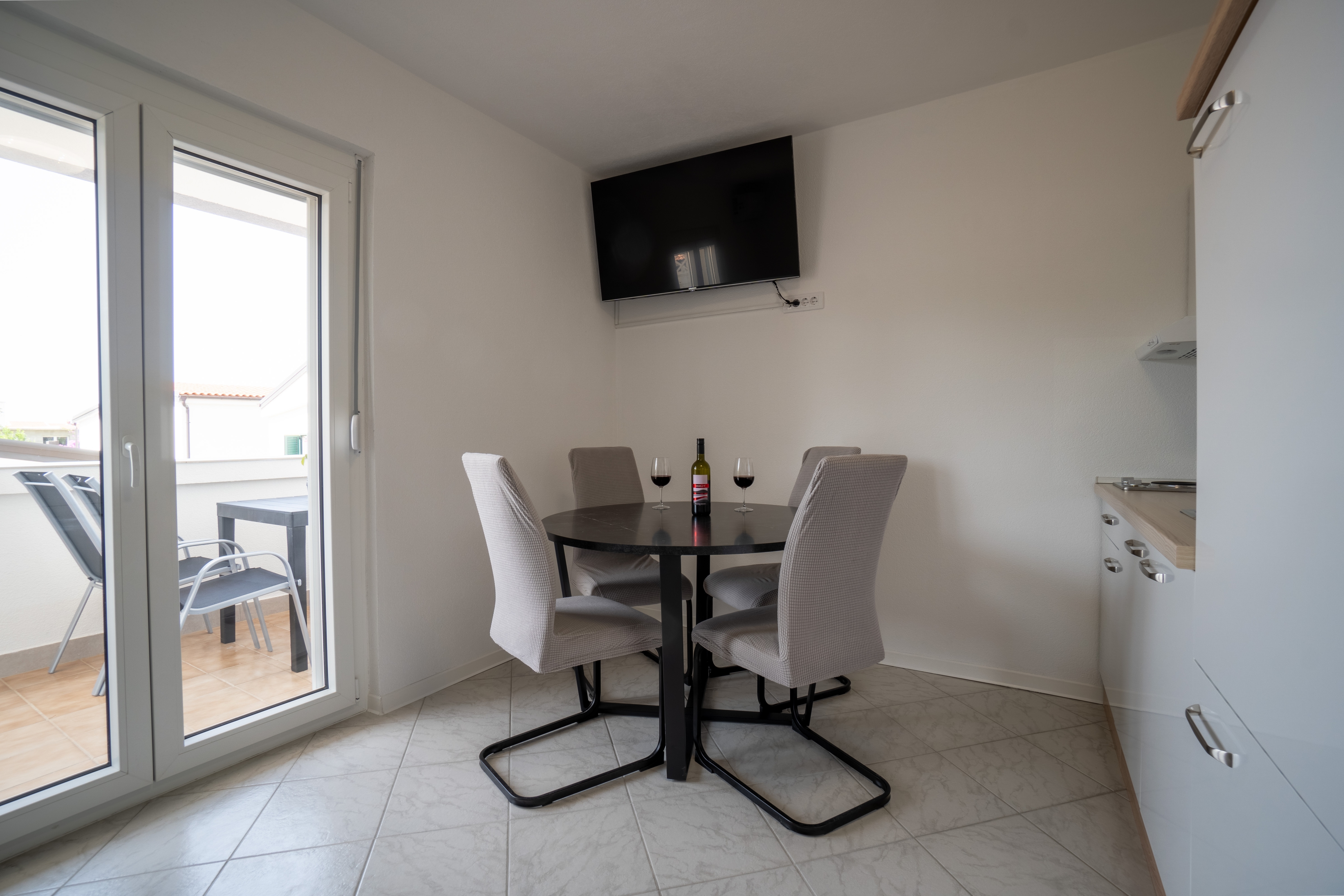 One bedroom apartment with balcony Vir  A-b