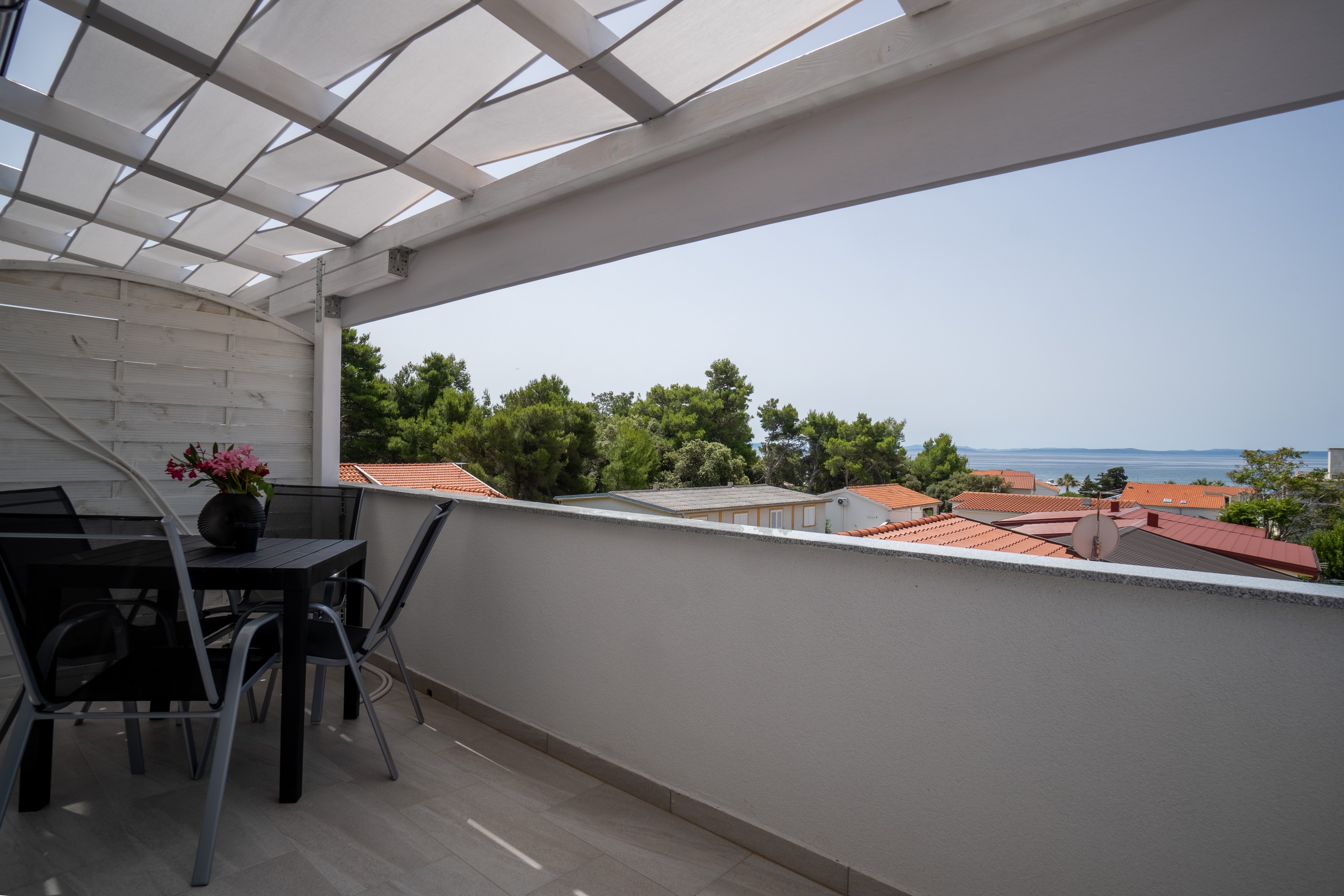One bedroom apartment with balcony and sea view Vir  A-c