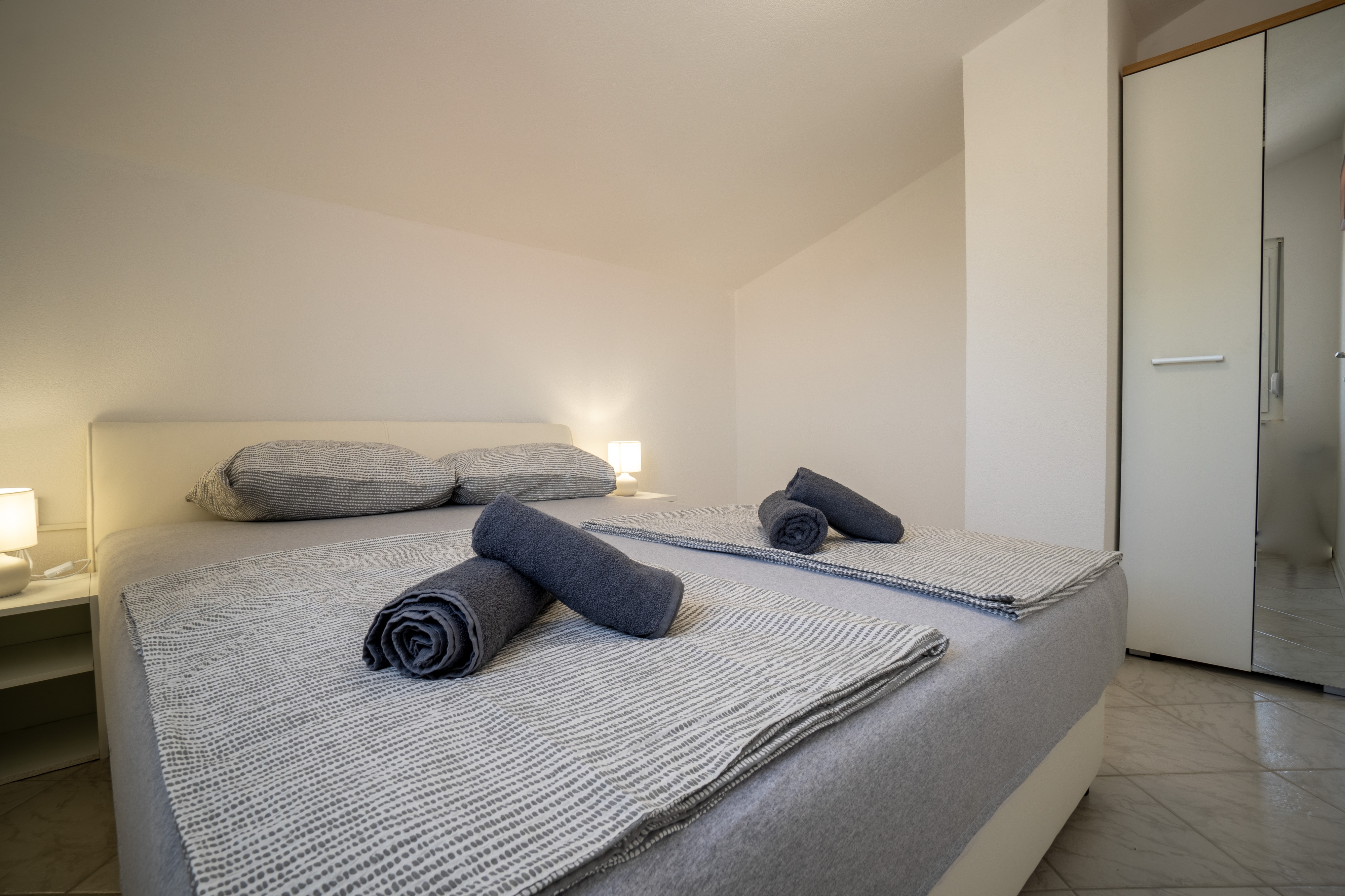 One bedroom apartment with balcony and sea view Vir  A-c