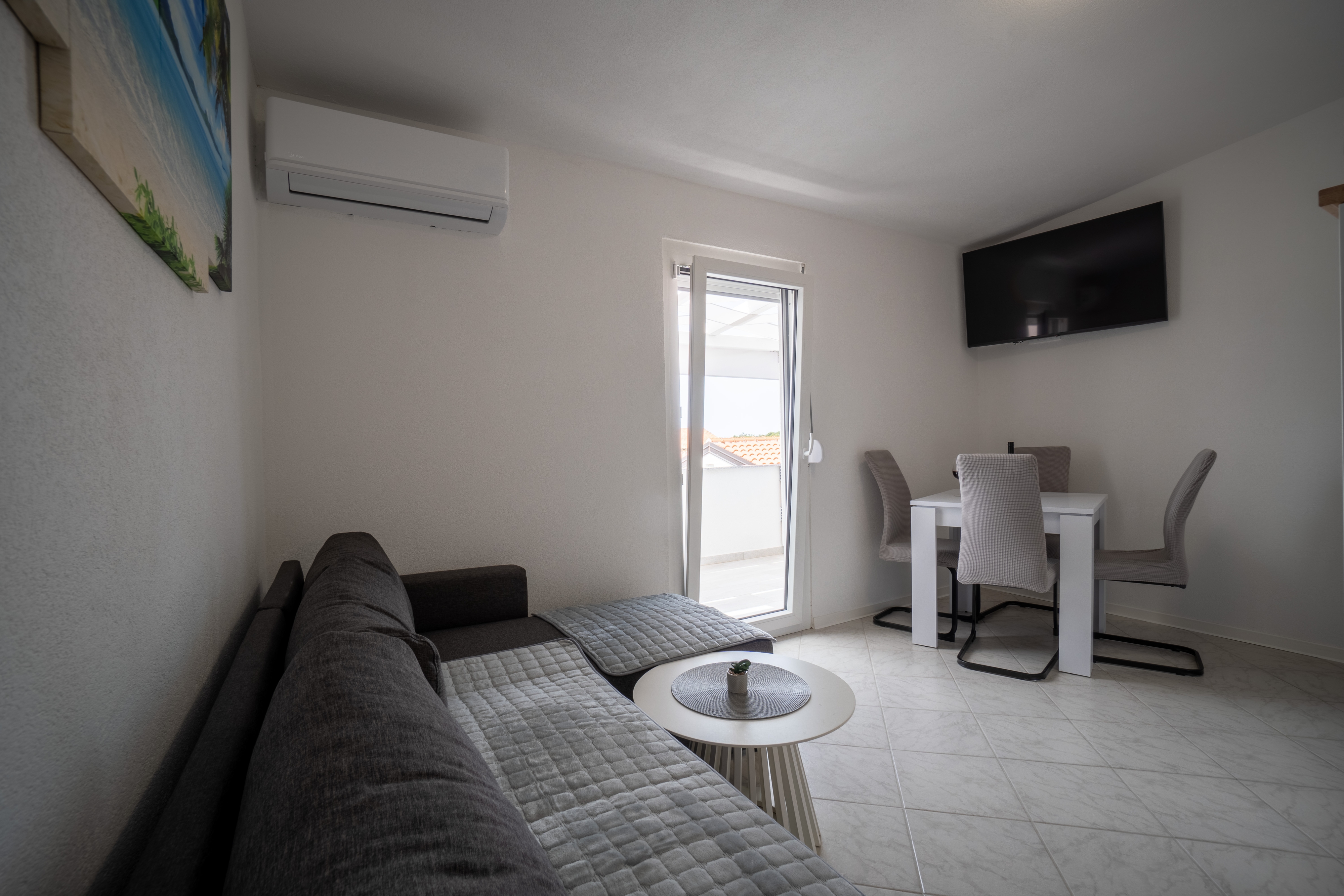 One bedroom apartment with balcony and sea view Vir  A-c