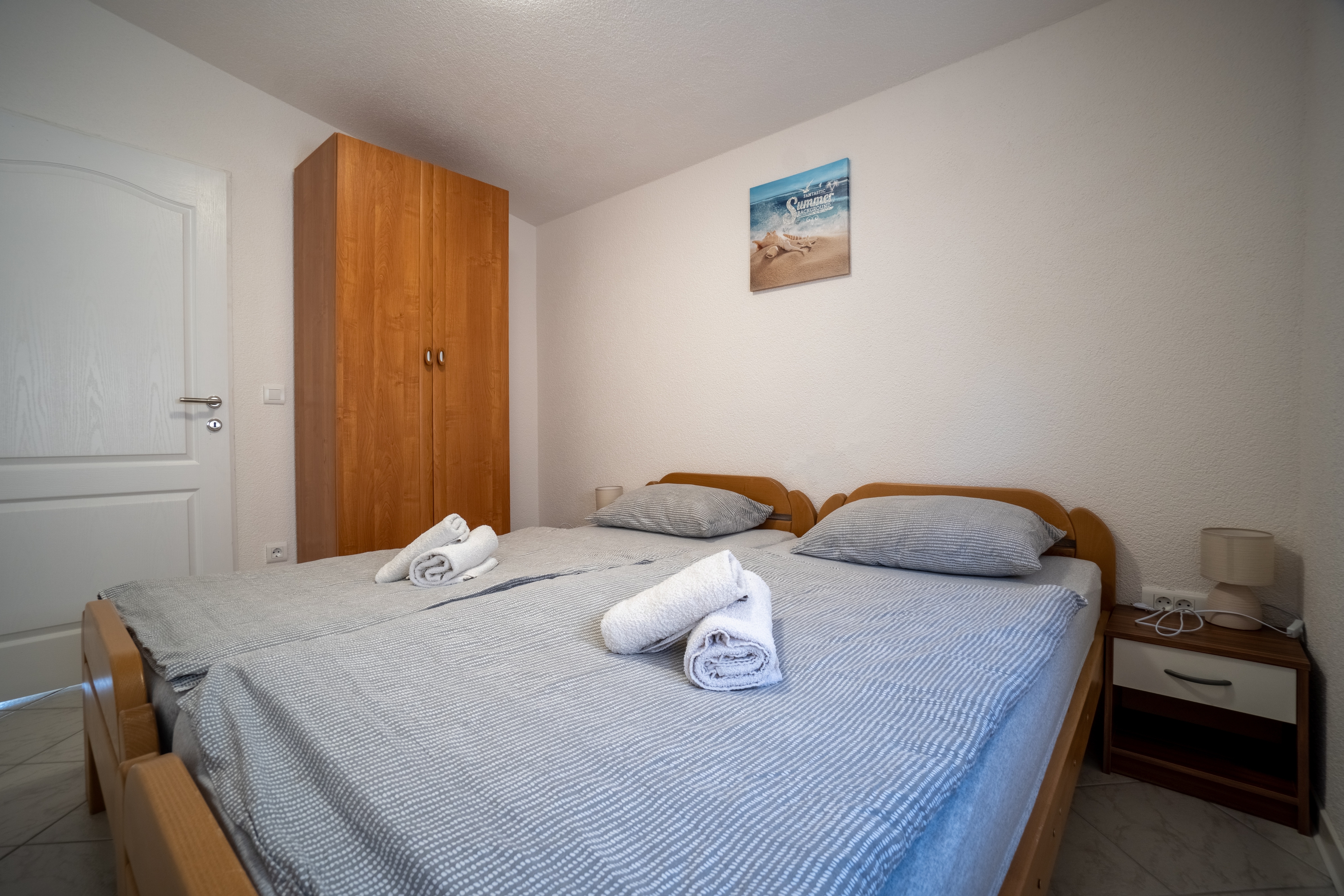Two bedroom apartment near beach Vir  A-c