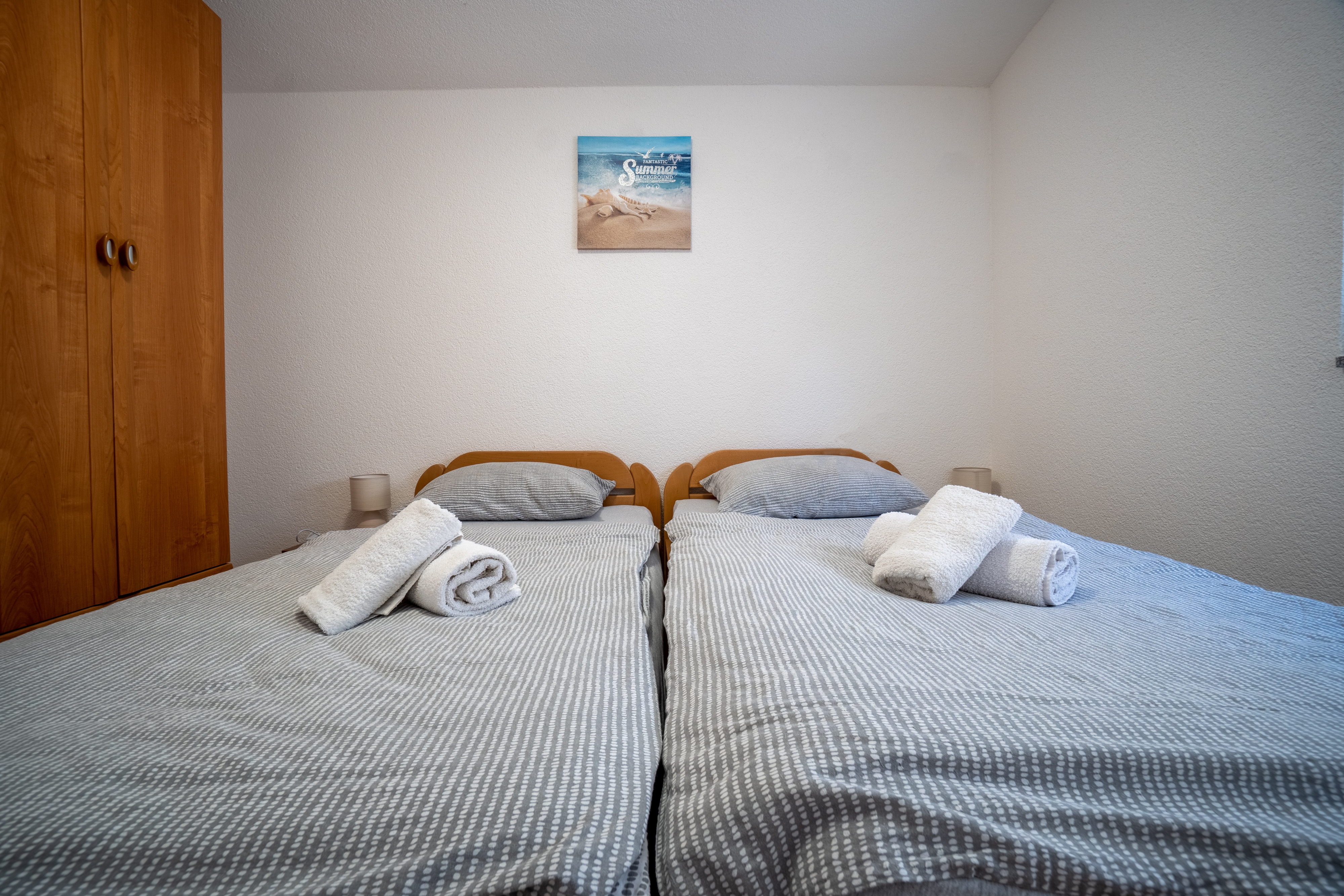 Two bedroom apartment near beach Vir  A-c