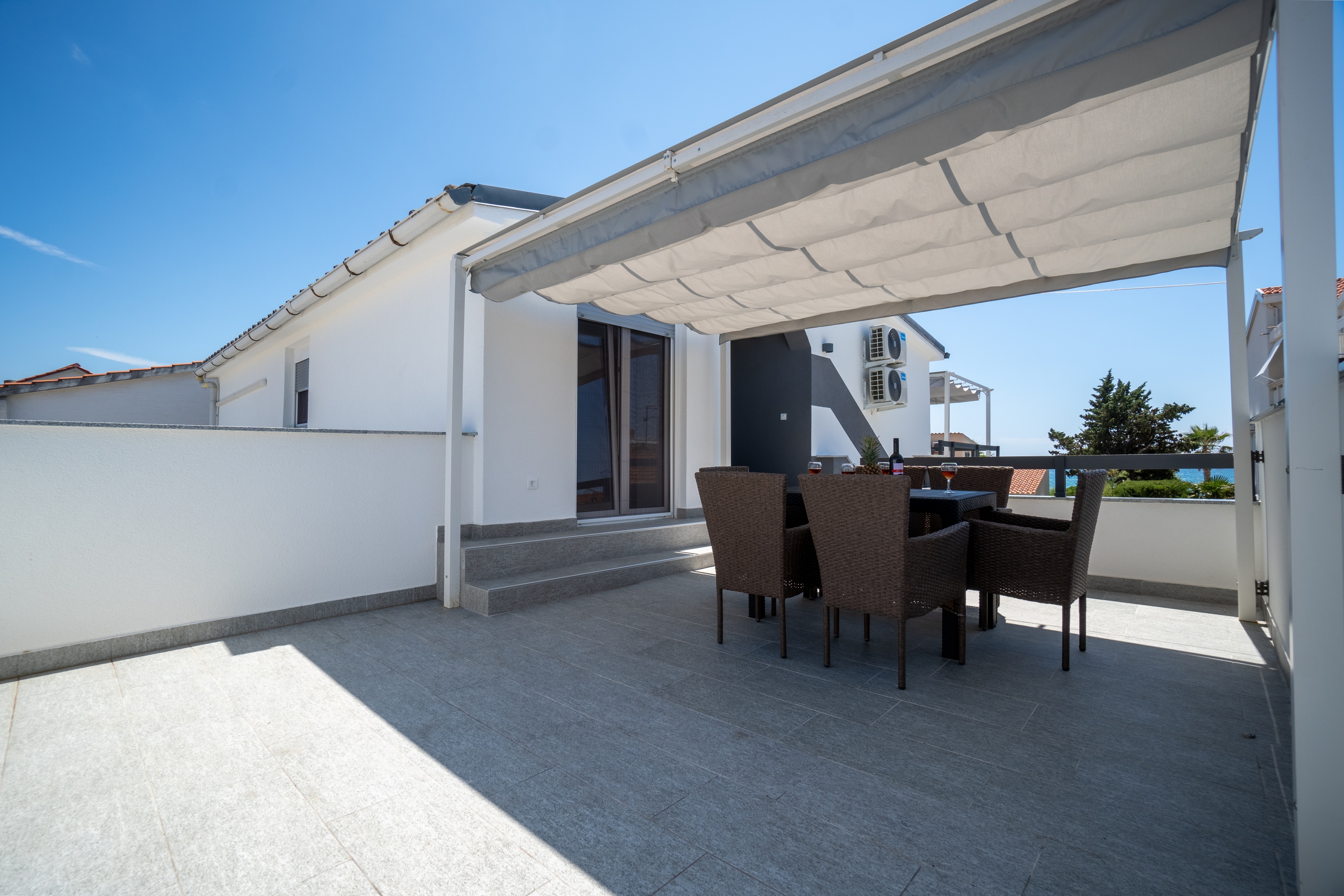 Two bedroom apartment near beach Vir  A-c