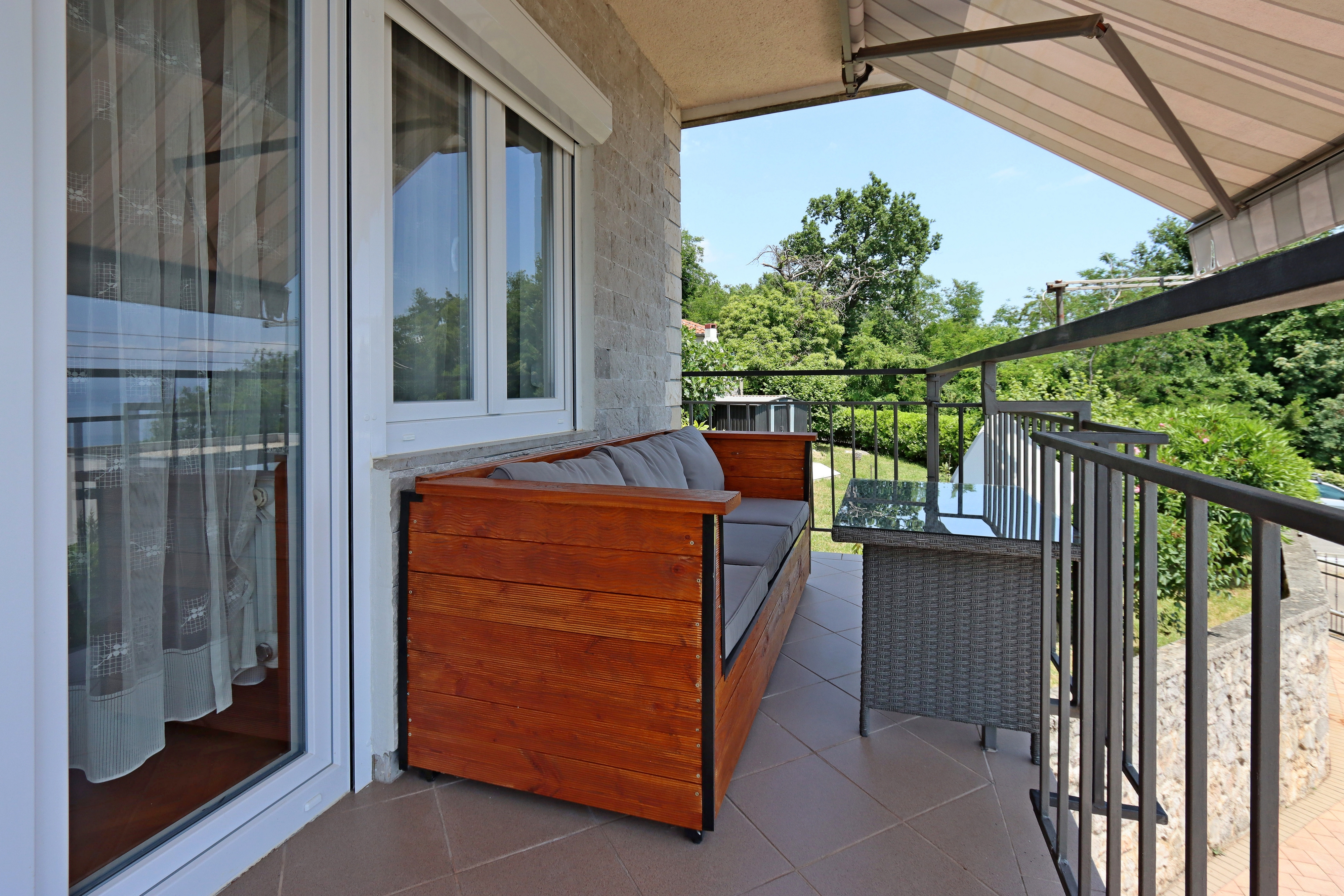 One bedroom apartment with terrace and sea view Lovran, Opatija (A-23701-a)