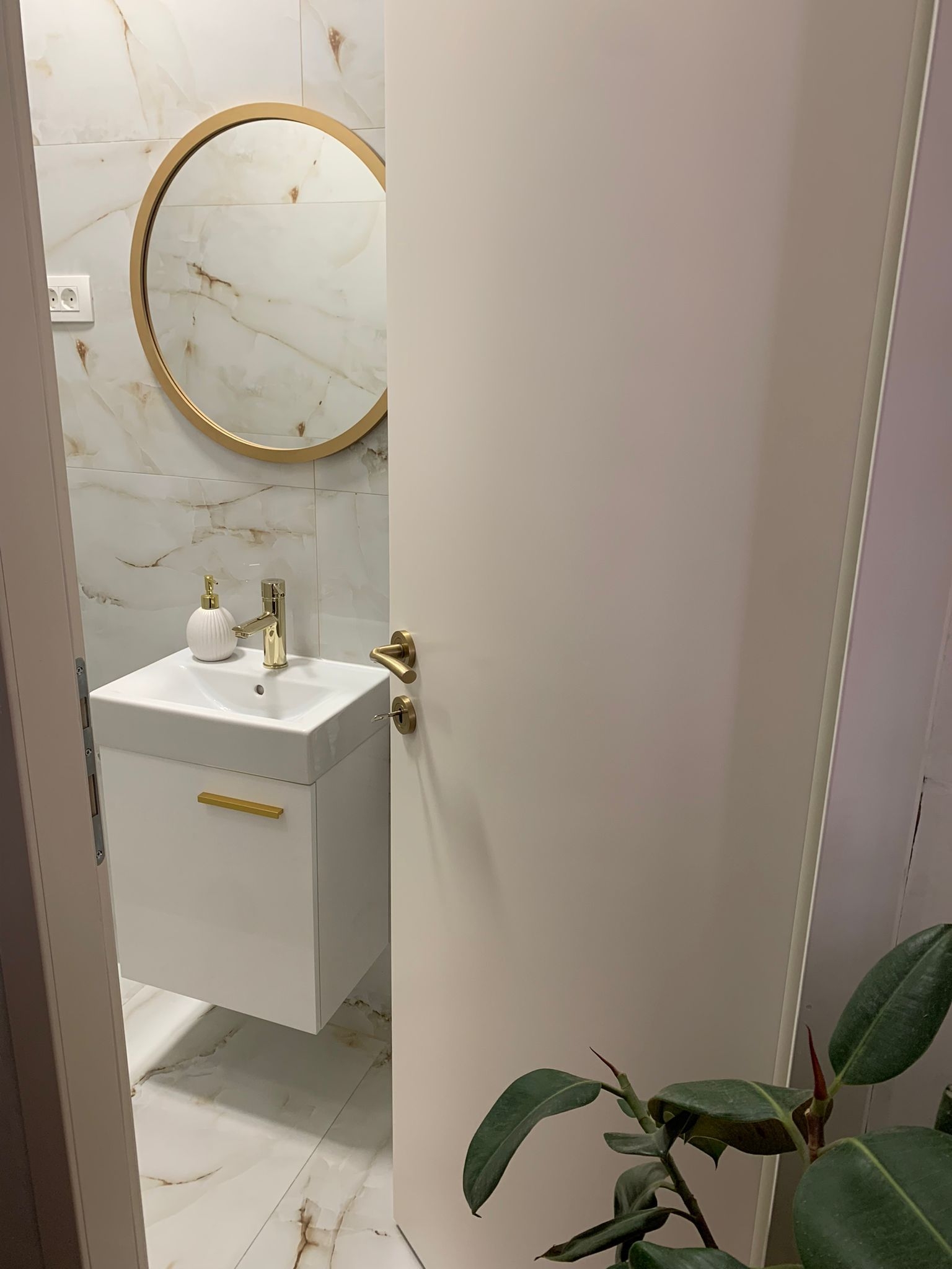 Two bedroom apartment with terrace Podstrana, Split  A-a