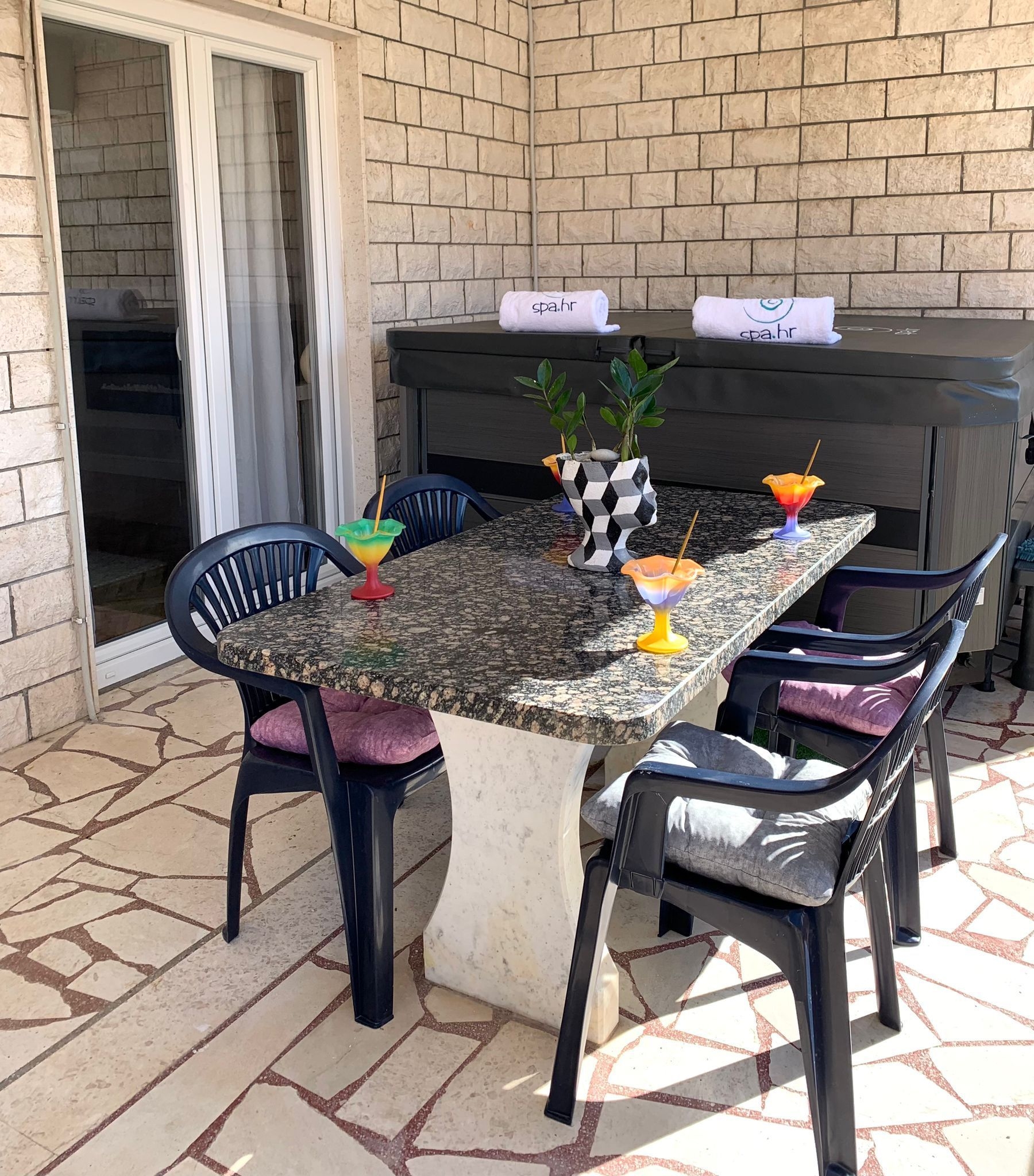 Two bedroom apartment with terrace Podstrana, Split  A-a