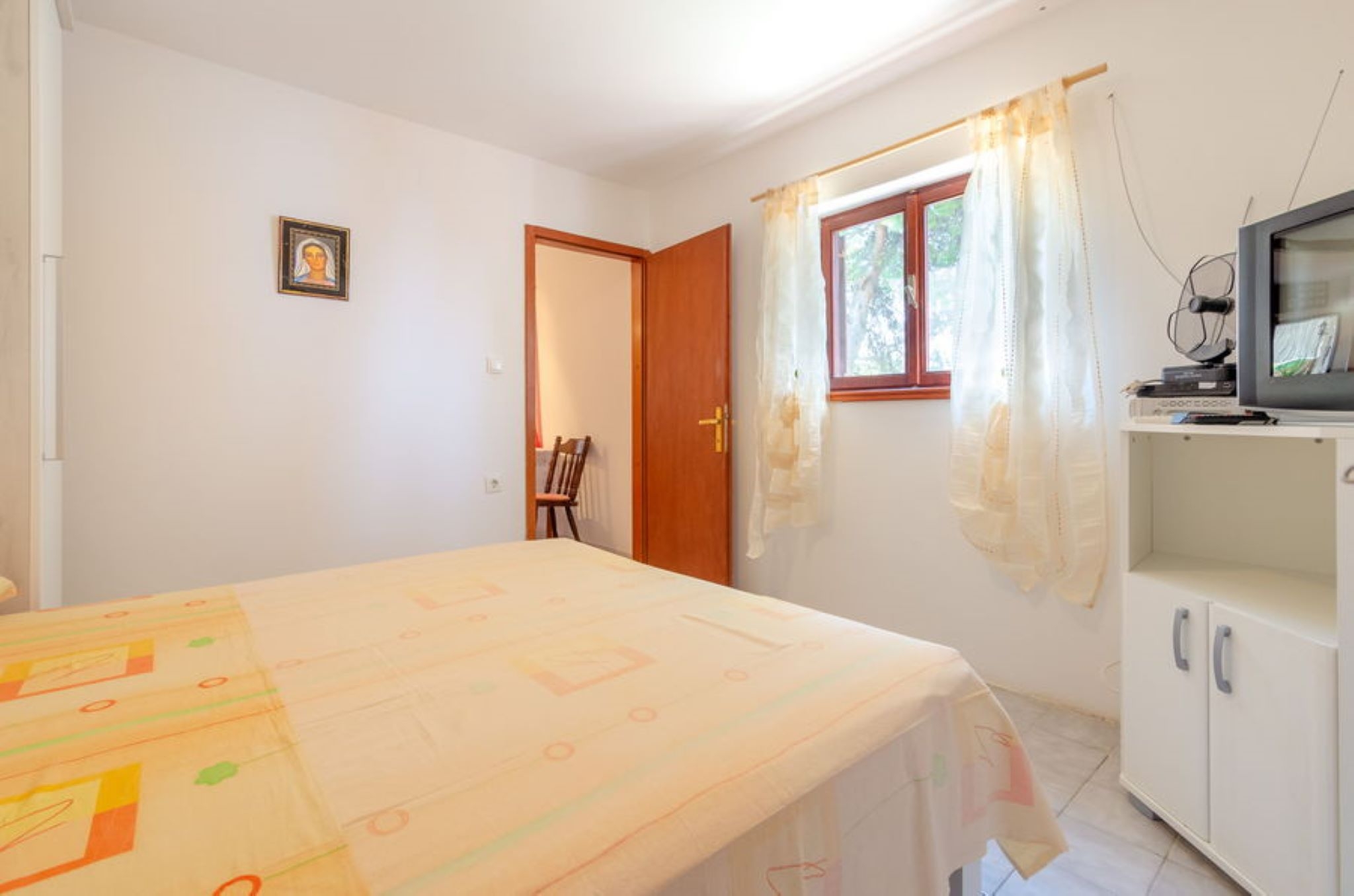 One bedroom apartment near beach Prižba, Korčula  A-a
