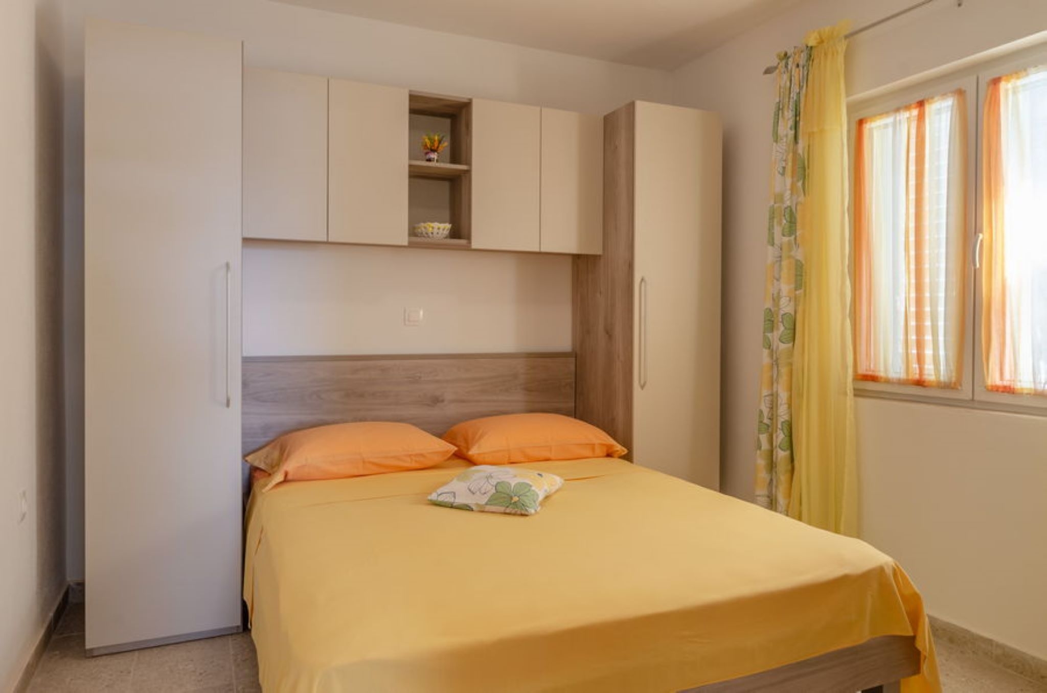 One bedroom apartment near beach Prižba, Korčula  A-c