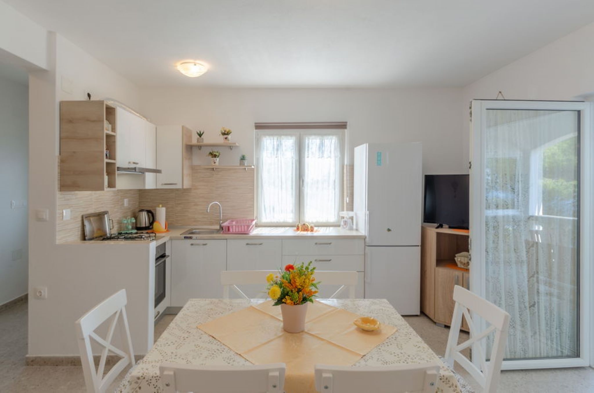 One bedroom apartment near beach Prižba, Korčula  A-c