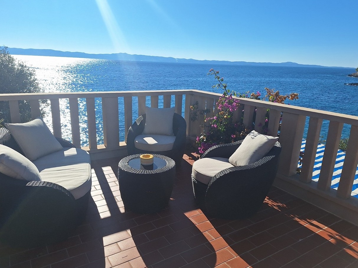 Two bedroom house near beach Cove Medvidina, Hvar  K