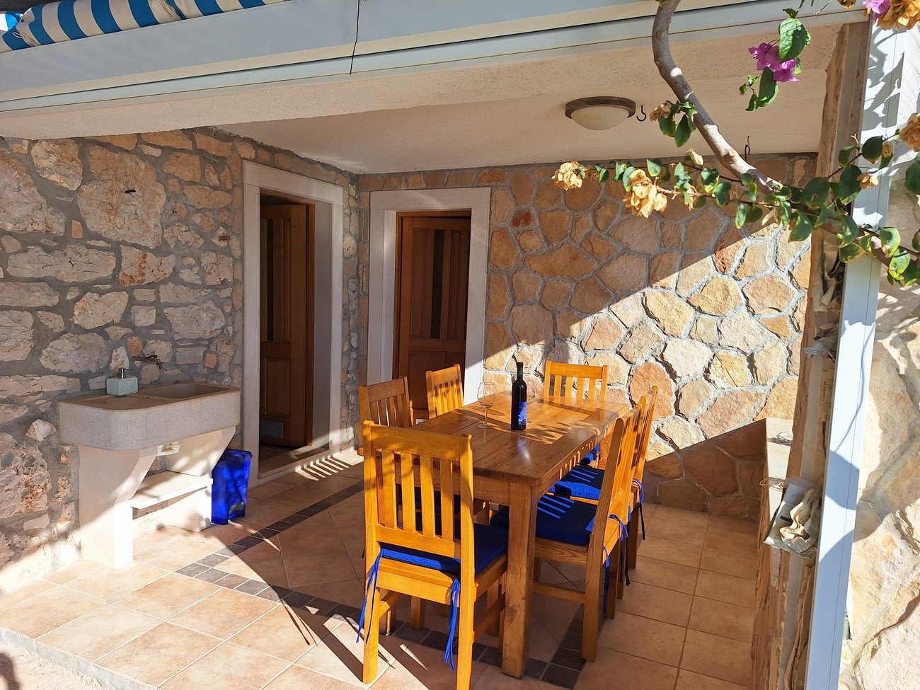 Two bedroom house near beach Cove Medvidina, Hvar  K