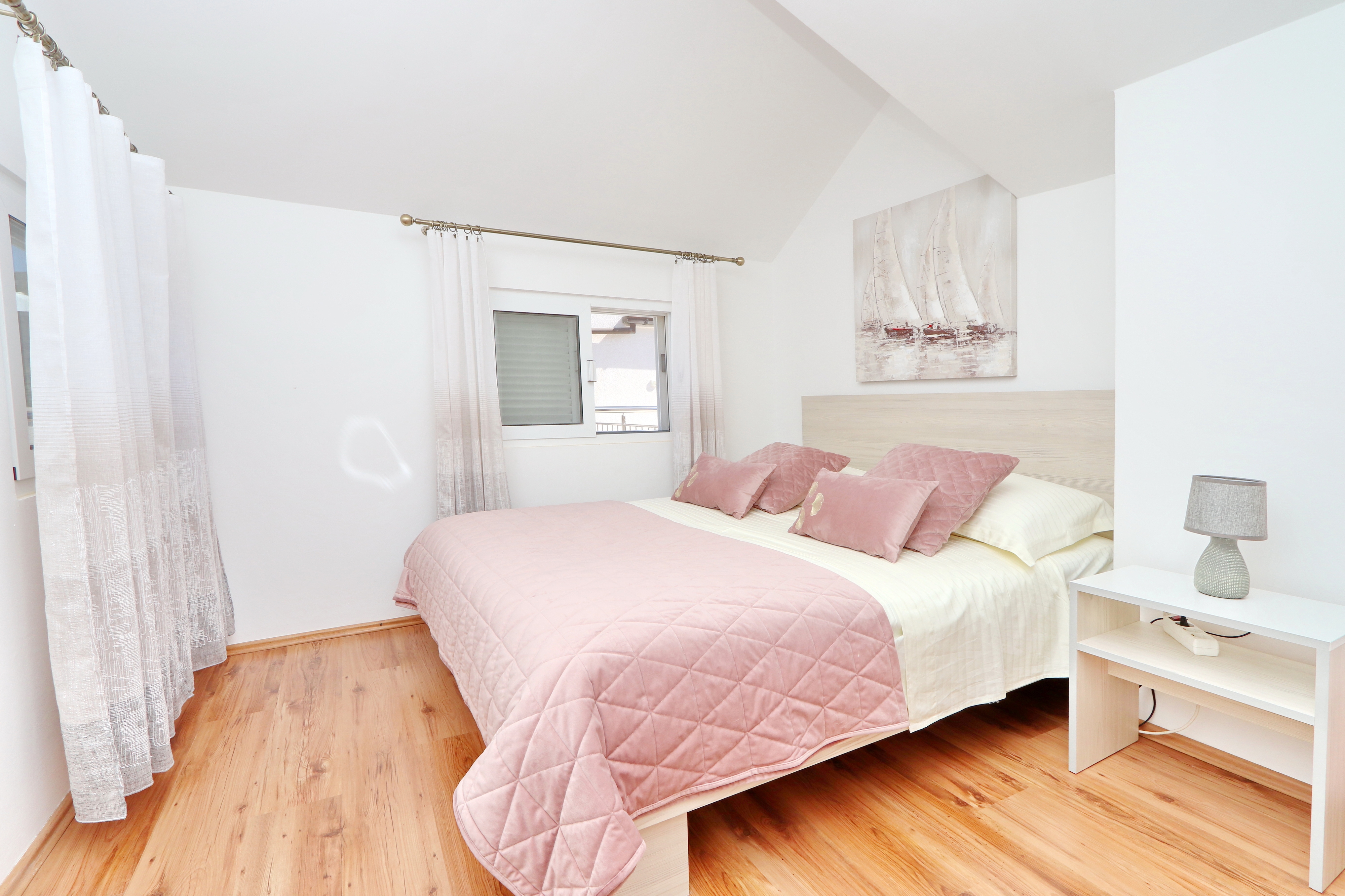 Comfortable and spacious house near beach Cove Slatina, Korčula  K