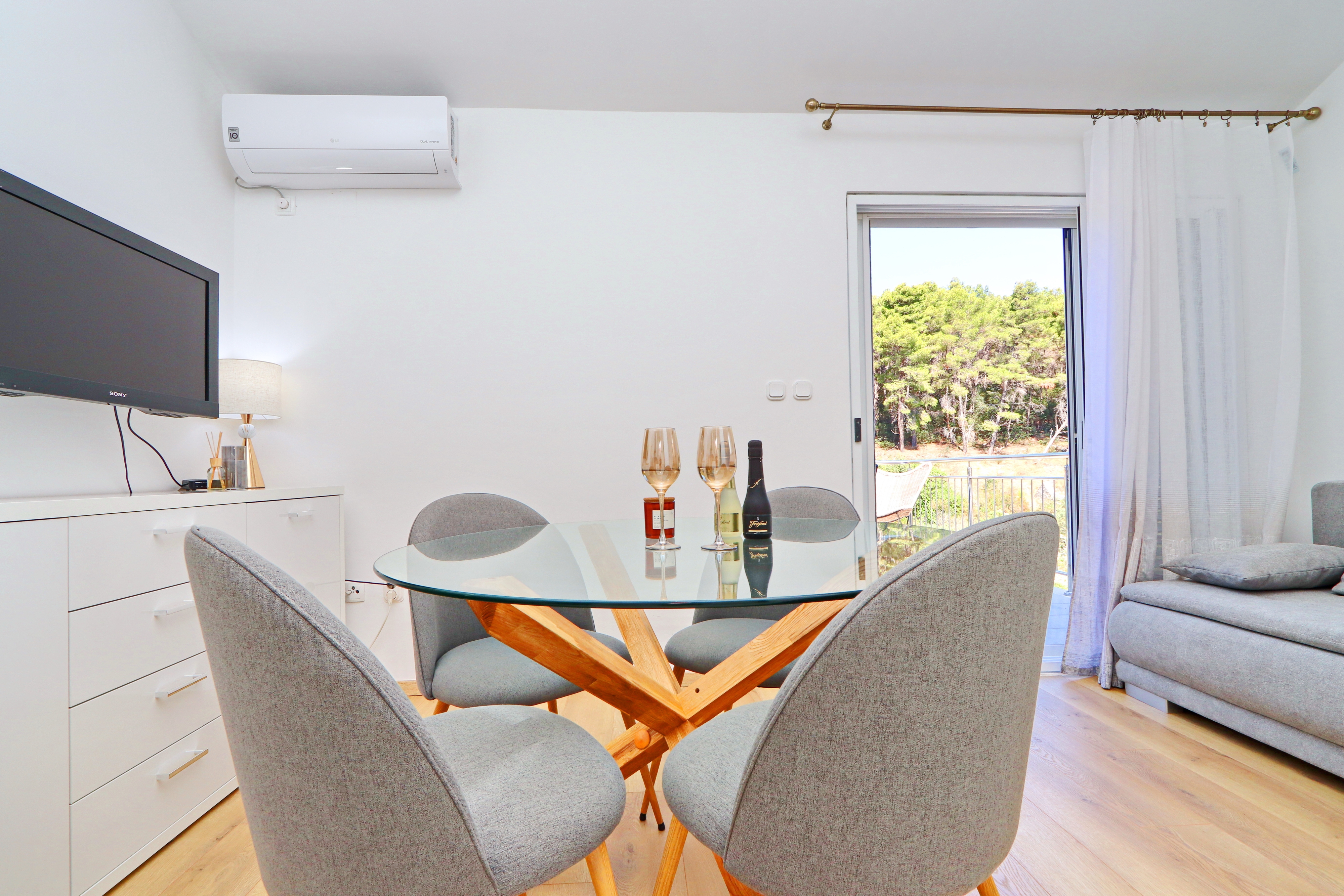 Comfortable and spacious house near beach Cove Slatina, Korčula  K